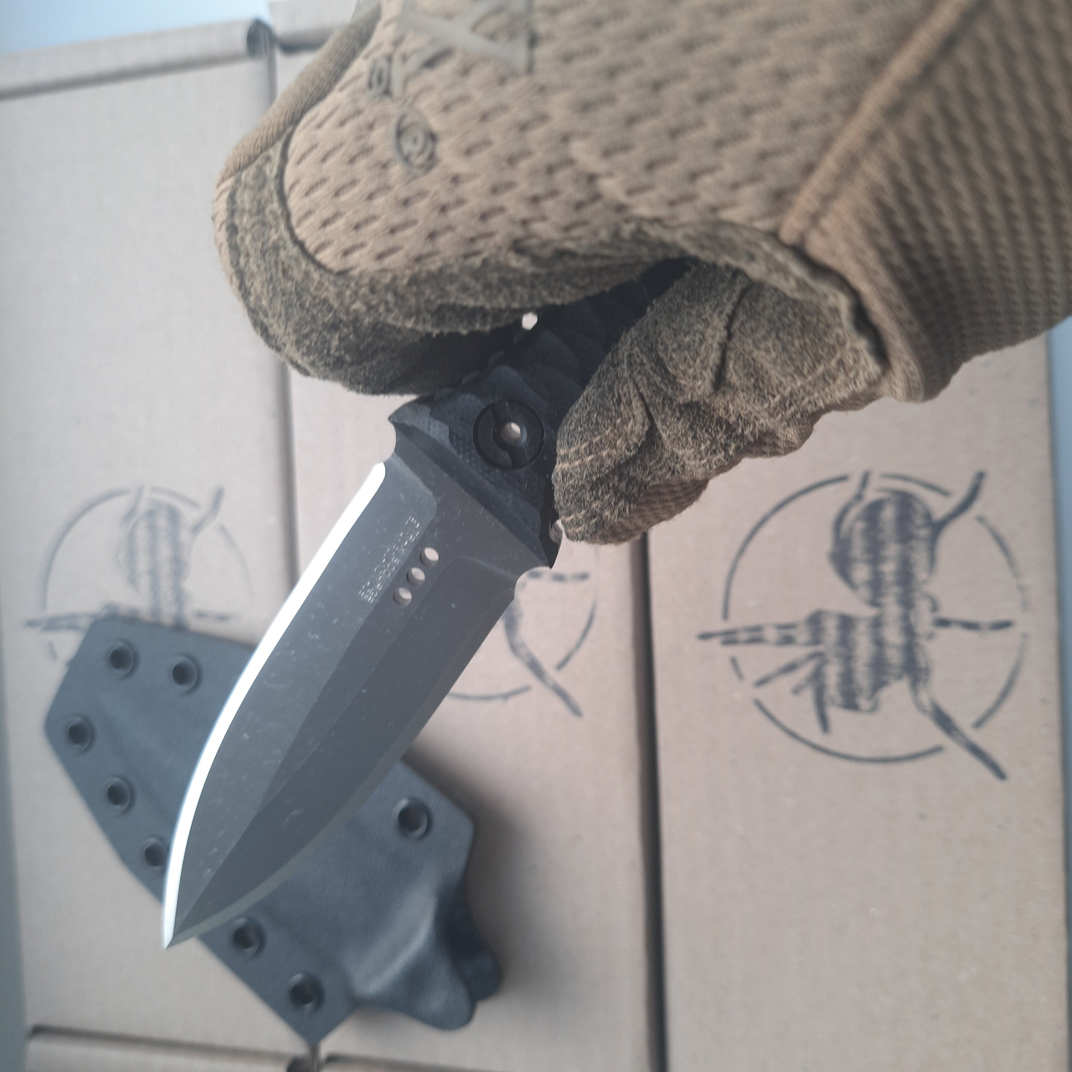 Nóż taktyczny Atrax SCOURGE DAGGER Stonewashed z czarną rękojeścią G10