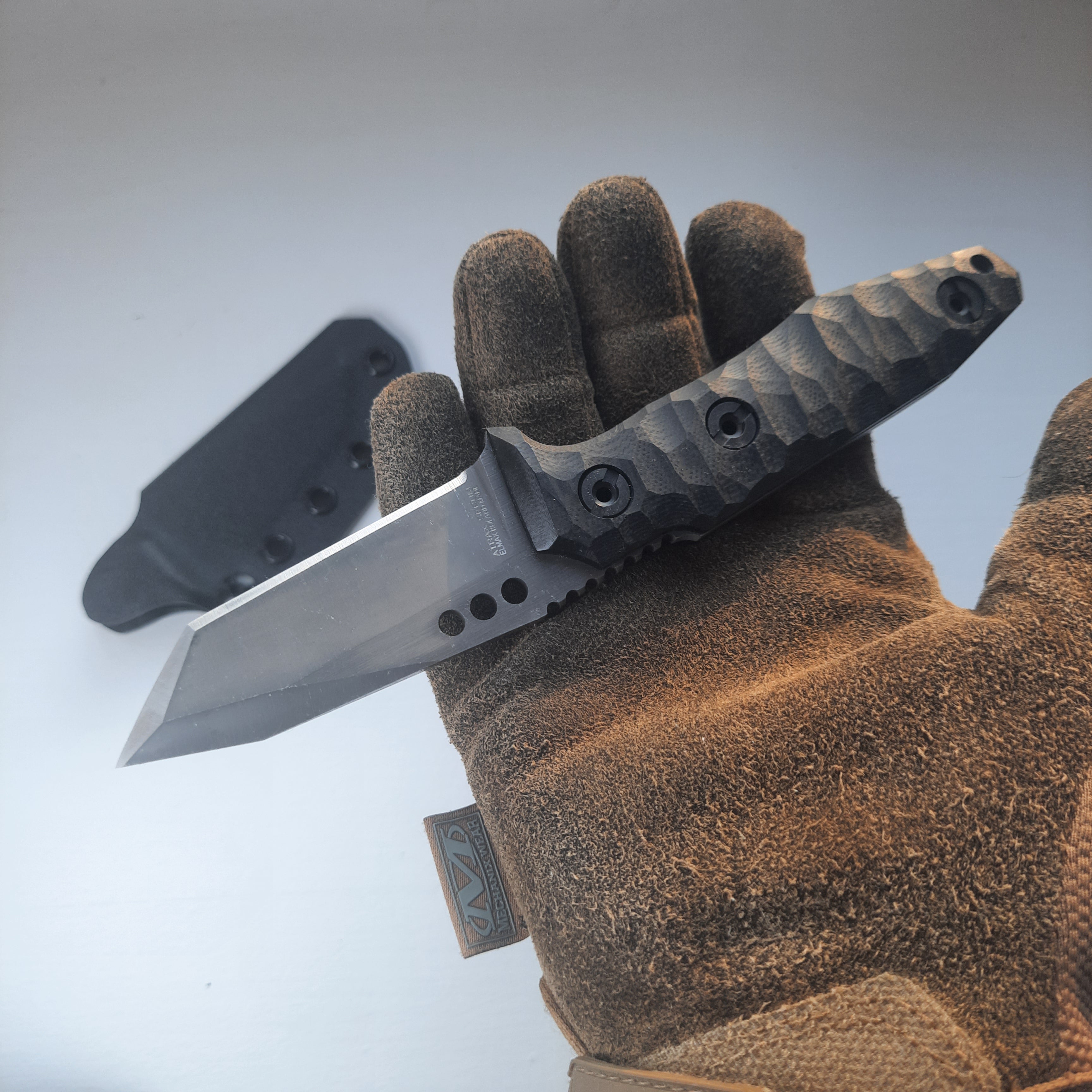 Atrax SERUM Stonewashed Tactical & Daycare Messer mit schwarzem Griff