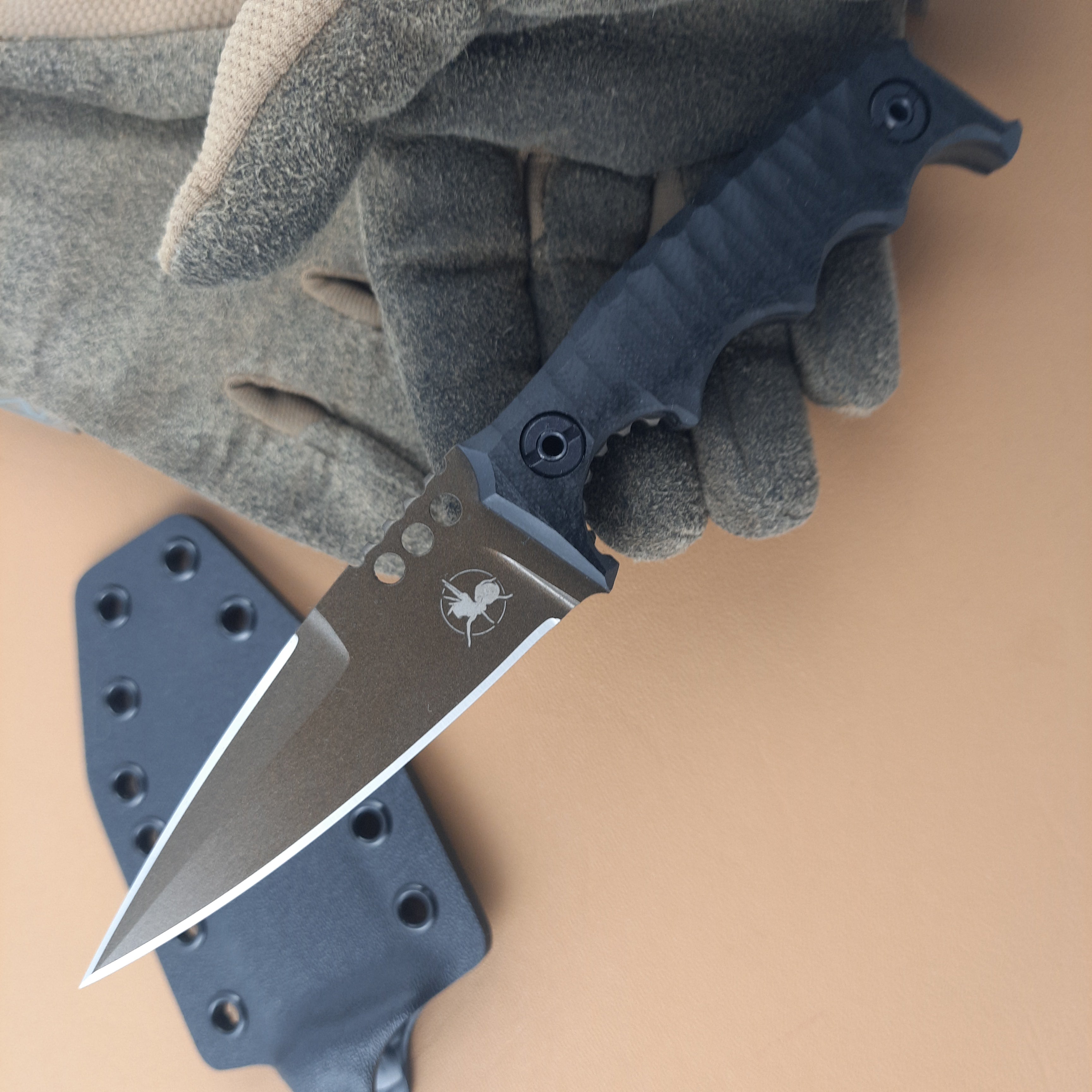 Nóż taktyczny Atrax HAVOC Midnight Bronze Cerokote z czarną rękojeścią G10
