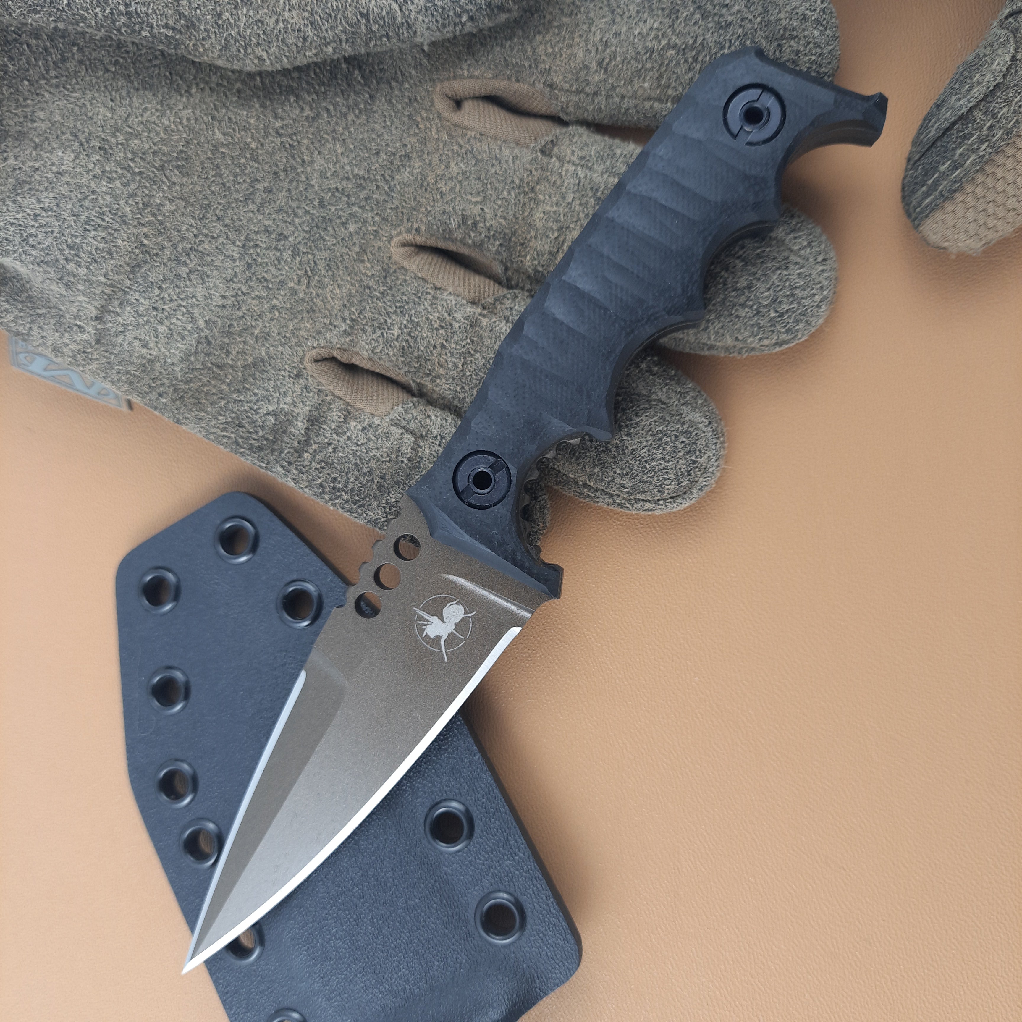 Nóż taktyczny Atrax HAVOC Midnight Bronze Cerokote z czarną rękojeścią G10