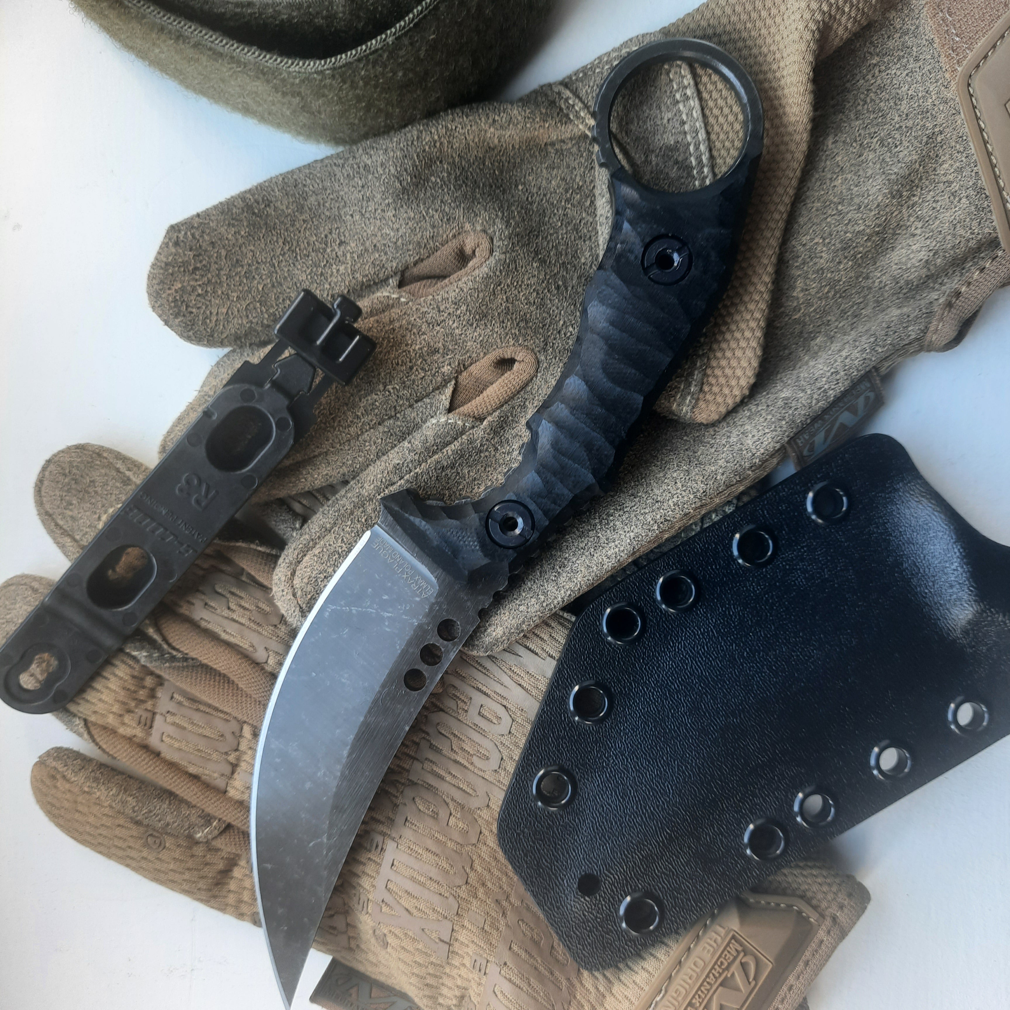 Atrax PLAGUE Stonewashed Tactical Ring Knife with Black G10 Handle and black kydex