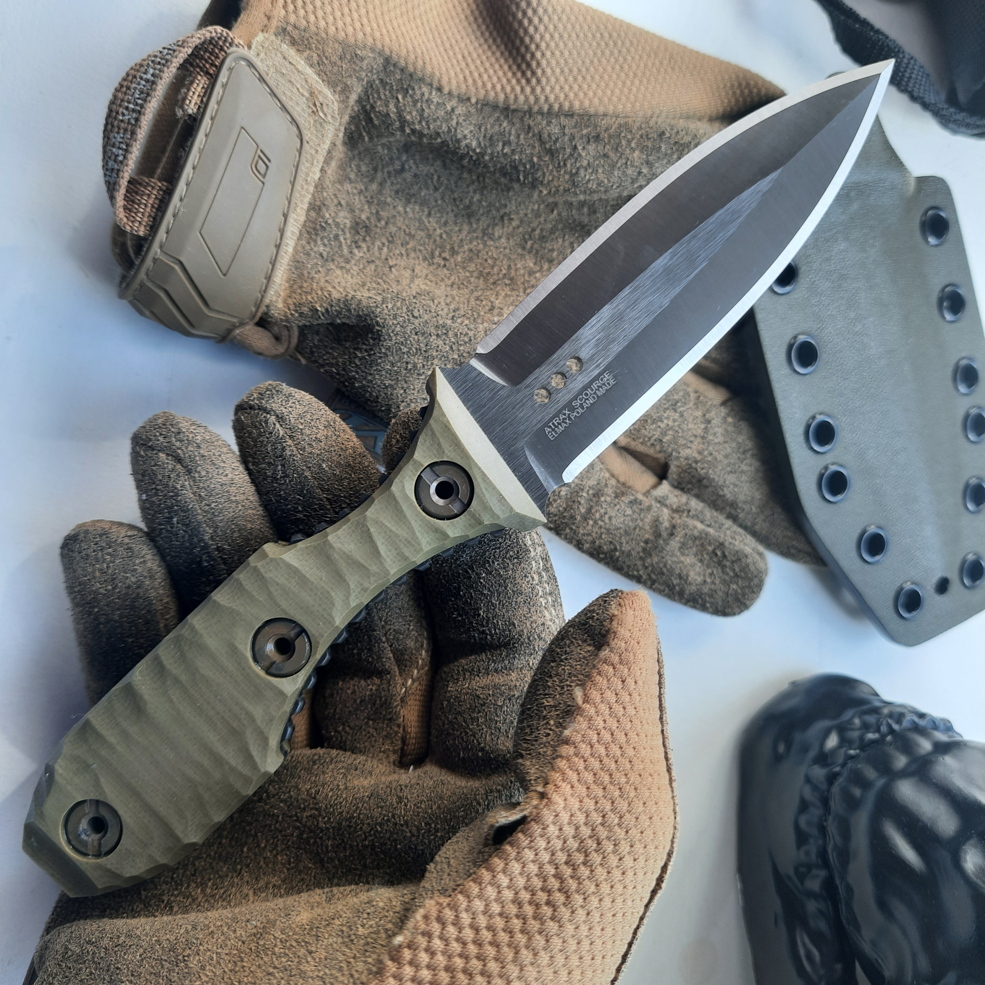 Atrax SCOURGE DAGGER DLC Tungsten Carbide Coating Tactical Knife with OD Green G10 Handle