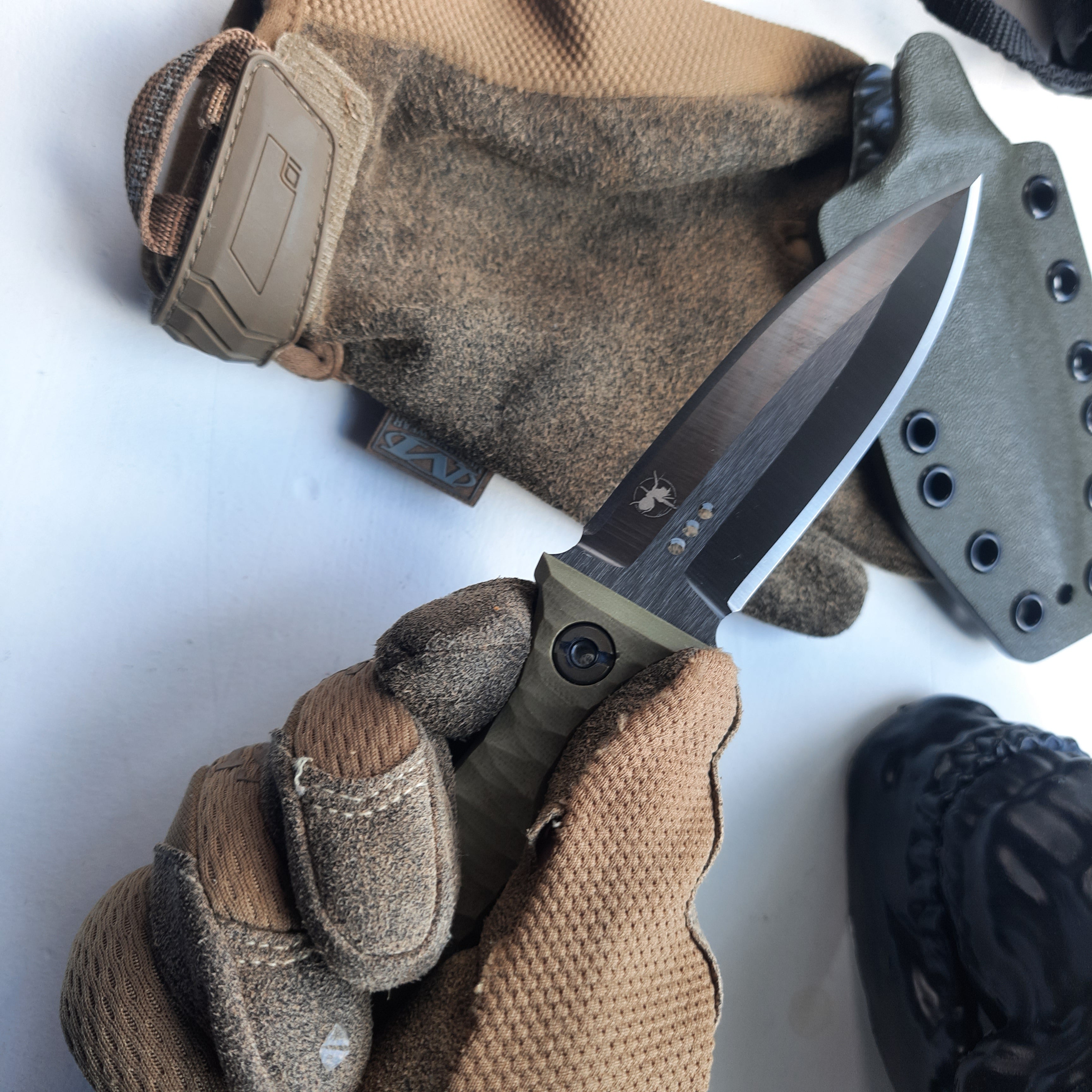 Atrax SCOURGE DAGGER DLC Tungsten Carbide Coating Tactical Knife with OD Green G10 Handle