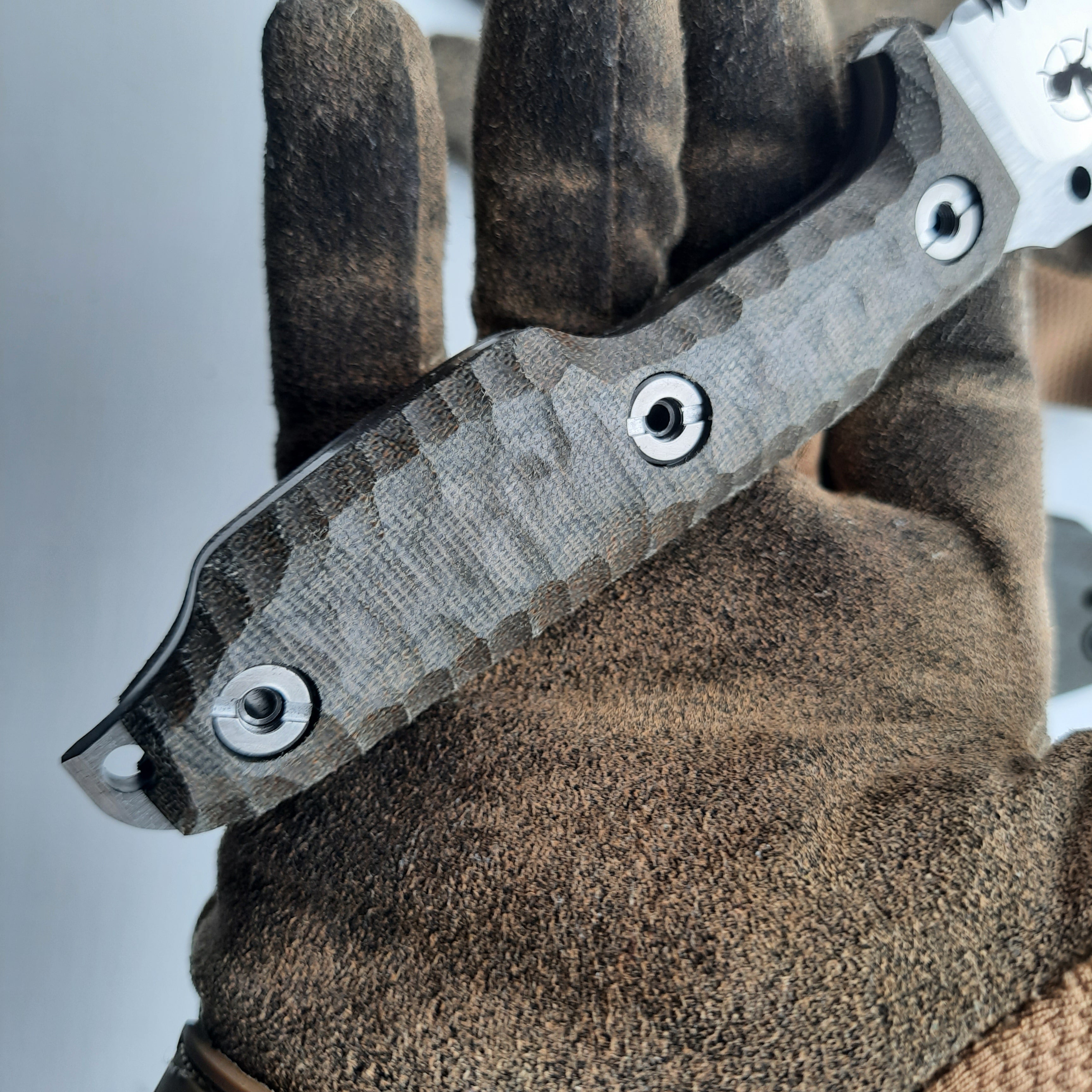 Atrax NOXIOUS Tactical Knife with Green Canvas Micarta silver satin with serration
