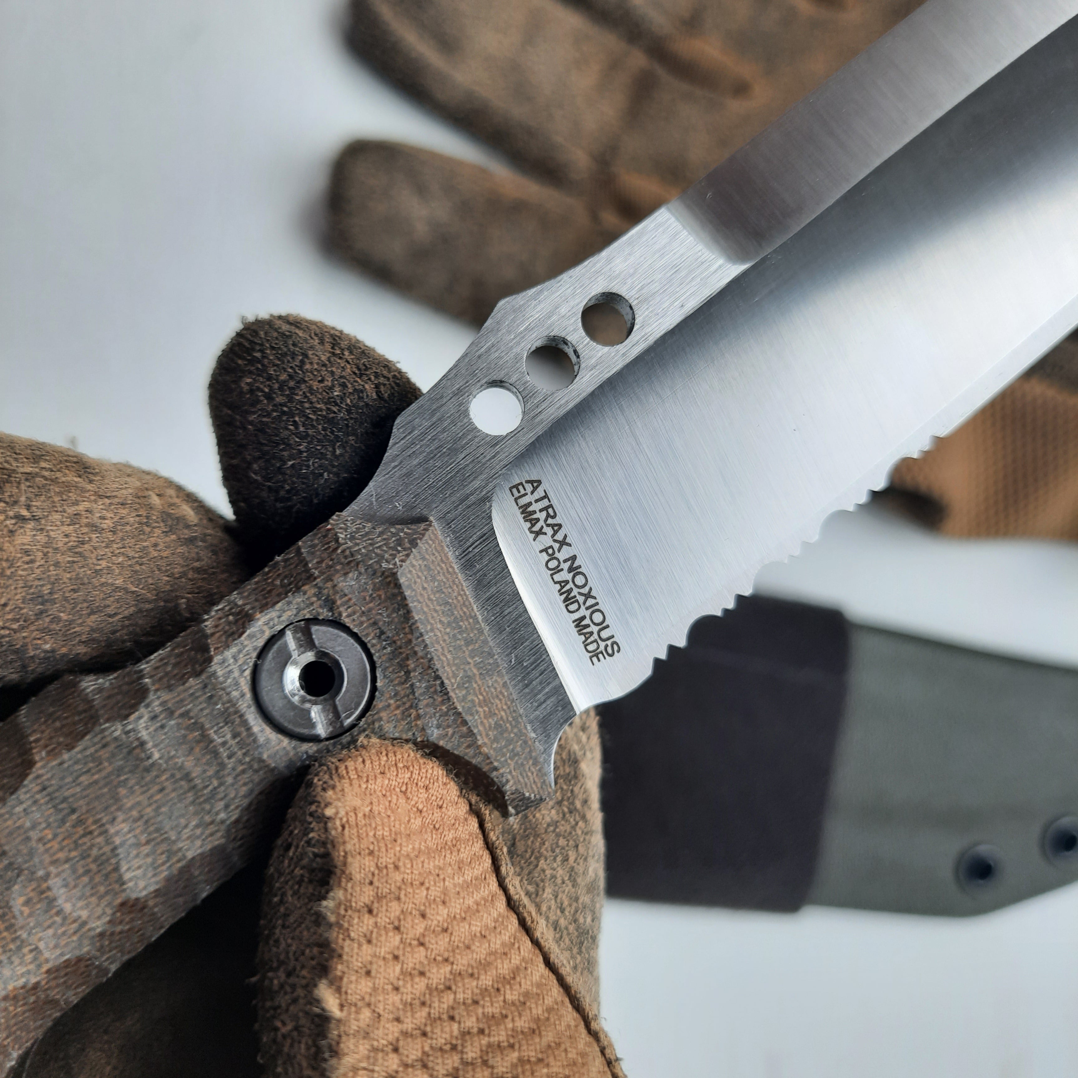 Atrax NOXIOUS Tactical Knife with Green Canvas Micarta silver satin with serration