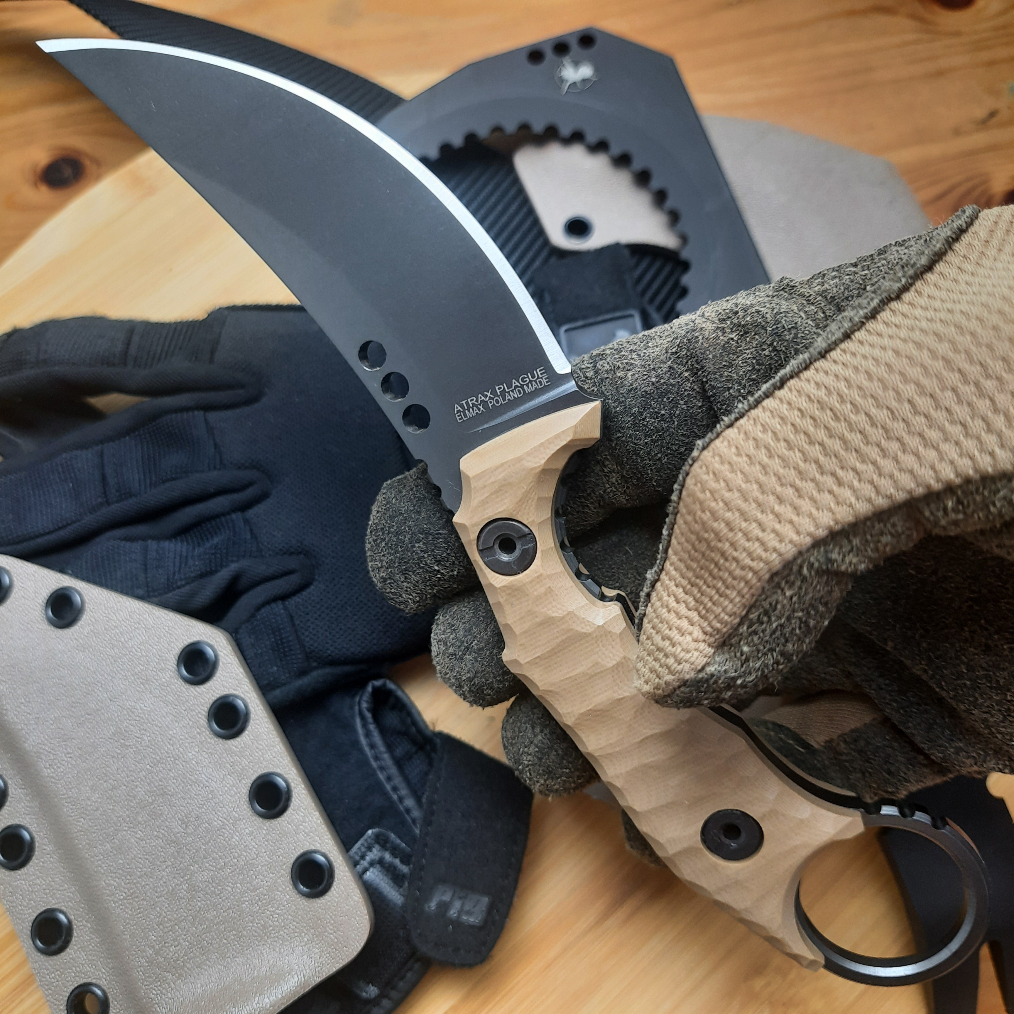 Atrax PLAGUE Stonewashed Tactical Ring Knife mit schwarzem G10-Griff und schwarzem Kydex