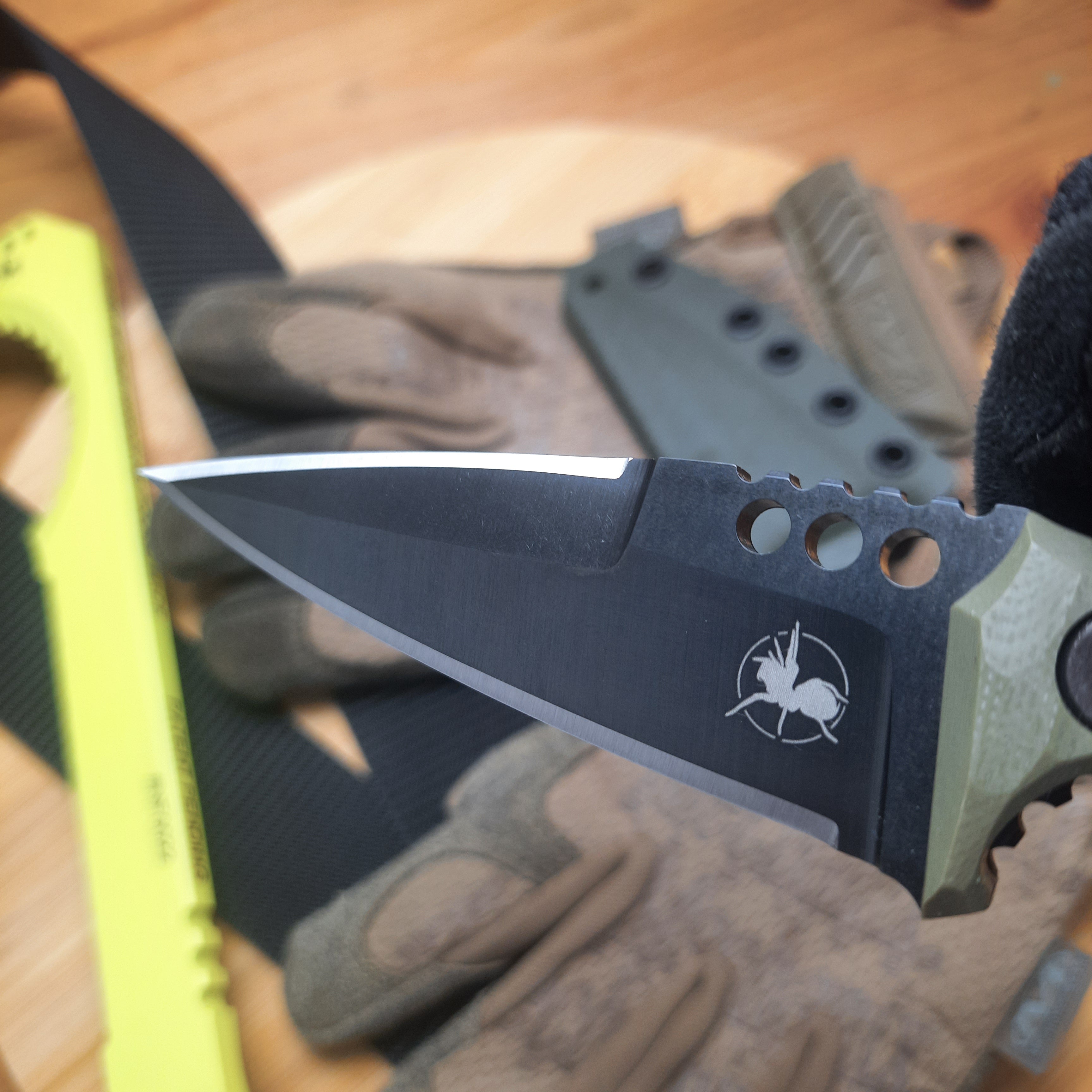 Nóż taktyczny Atrax HAVOC Midnight Bronze Cerokote z czarną rękojeścią G10
