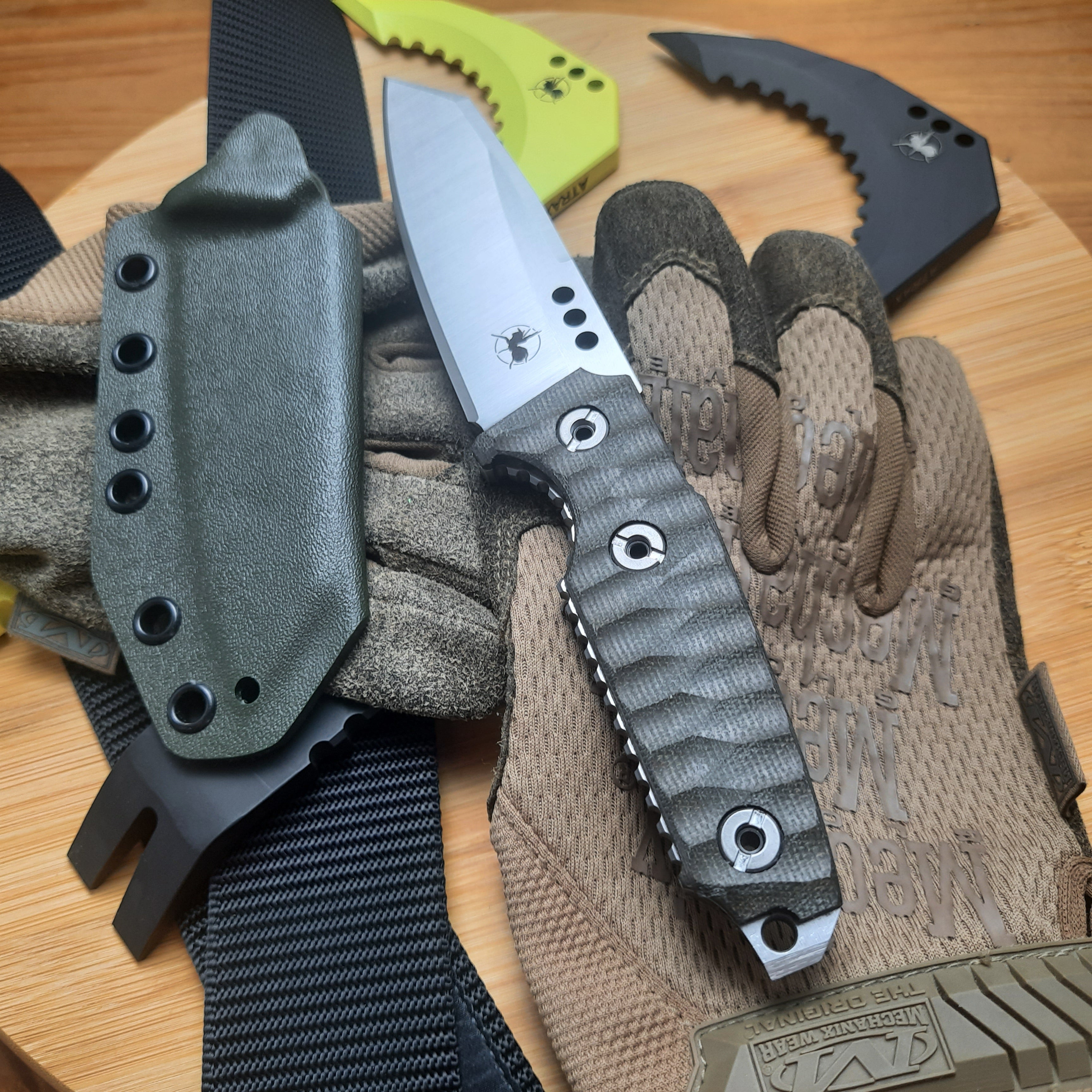 Nóż taktyczny Atrax BOA Stonewashed z brązową rękojeścią G10