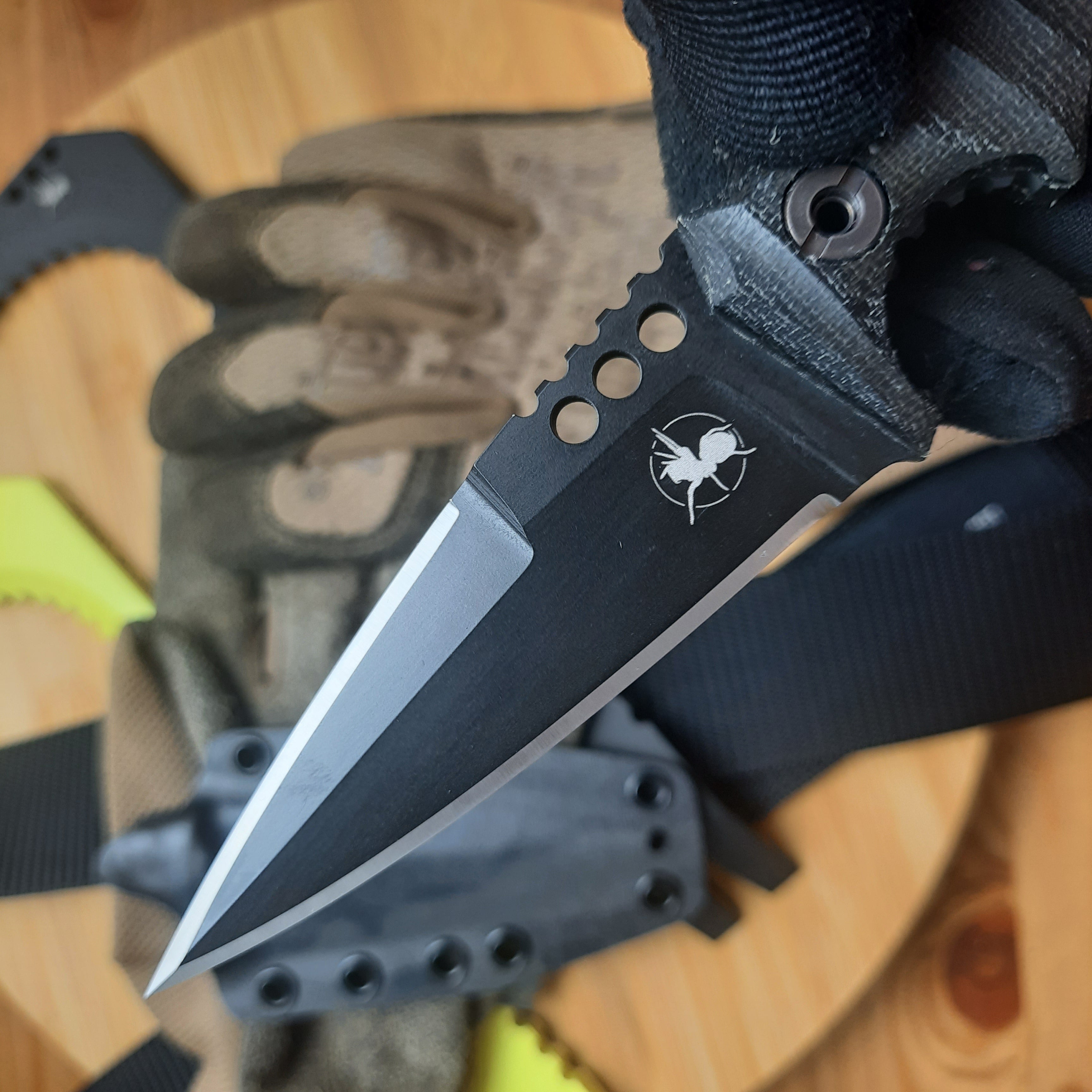 Atrax HAVOC Midnight Bronze Cerokote Taktisches Messer mit schwarzem G10-Griff