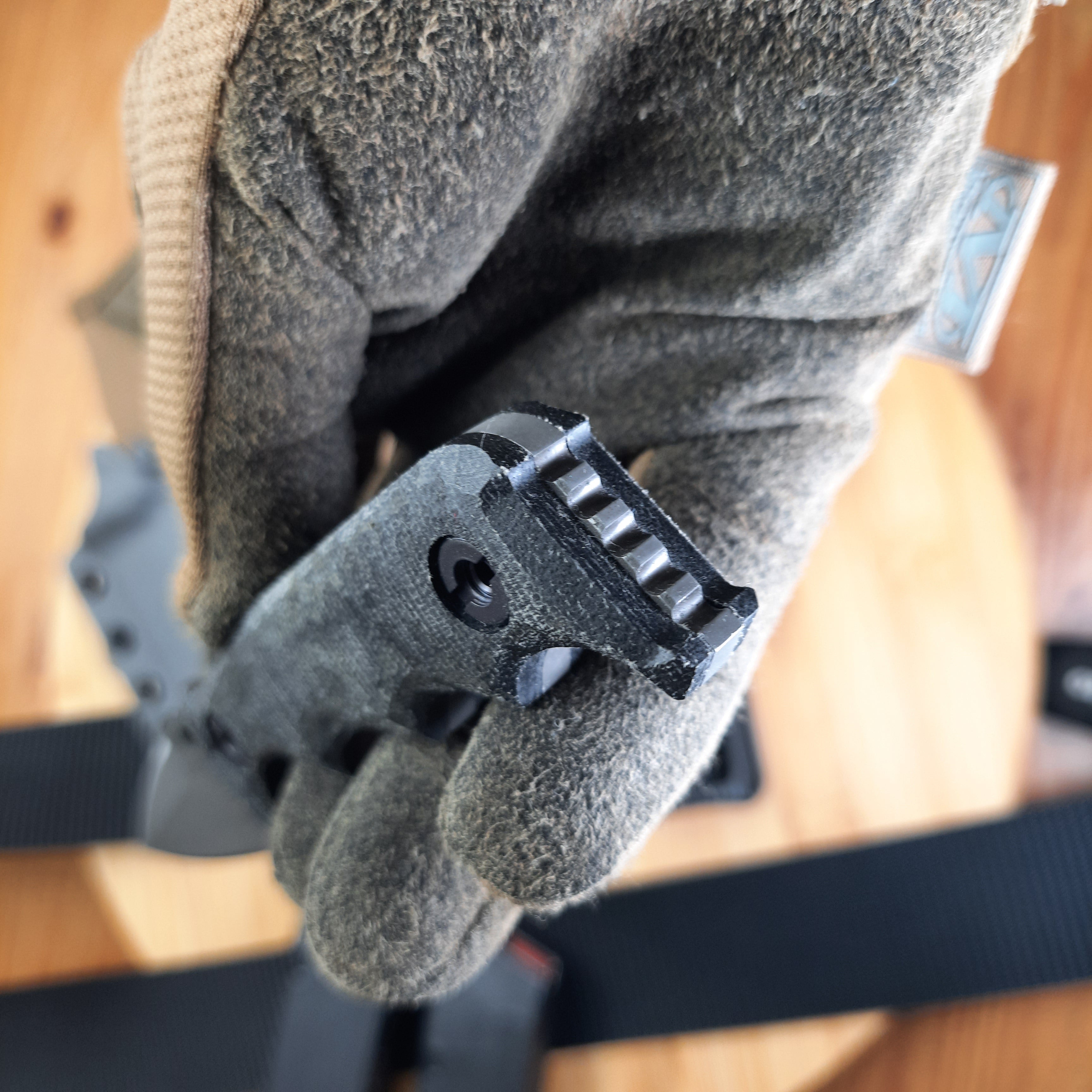 Atrax HAVOC stonewashed Taktisches Messer mit grünem Canvas-Micarta-Griff