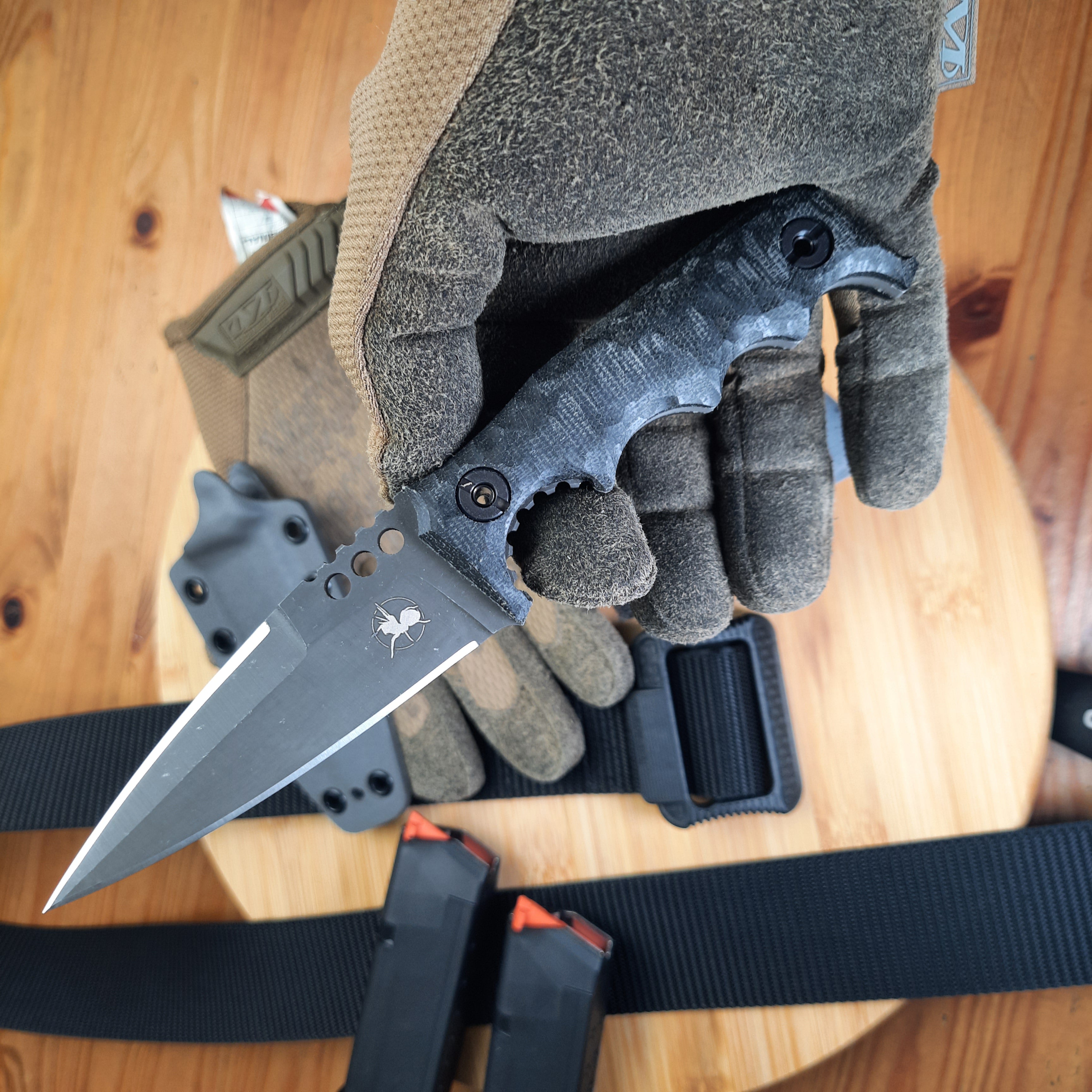 Atrax HAVOC stonewashed Taktisches Messer mit grünem Canvas-Micarta-Griff
