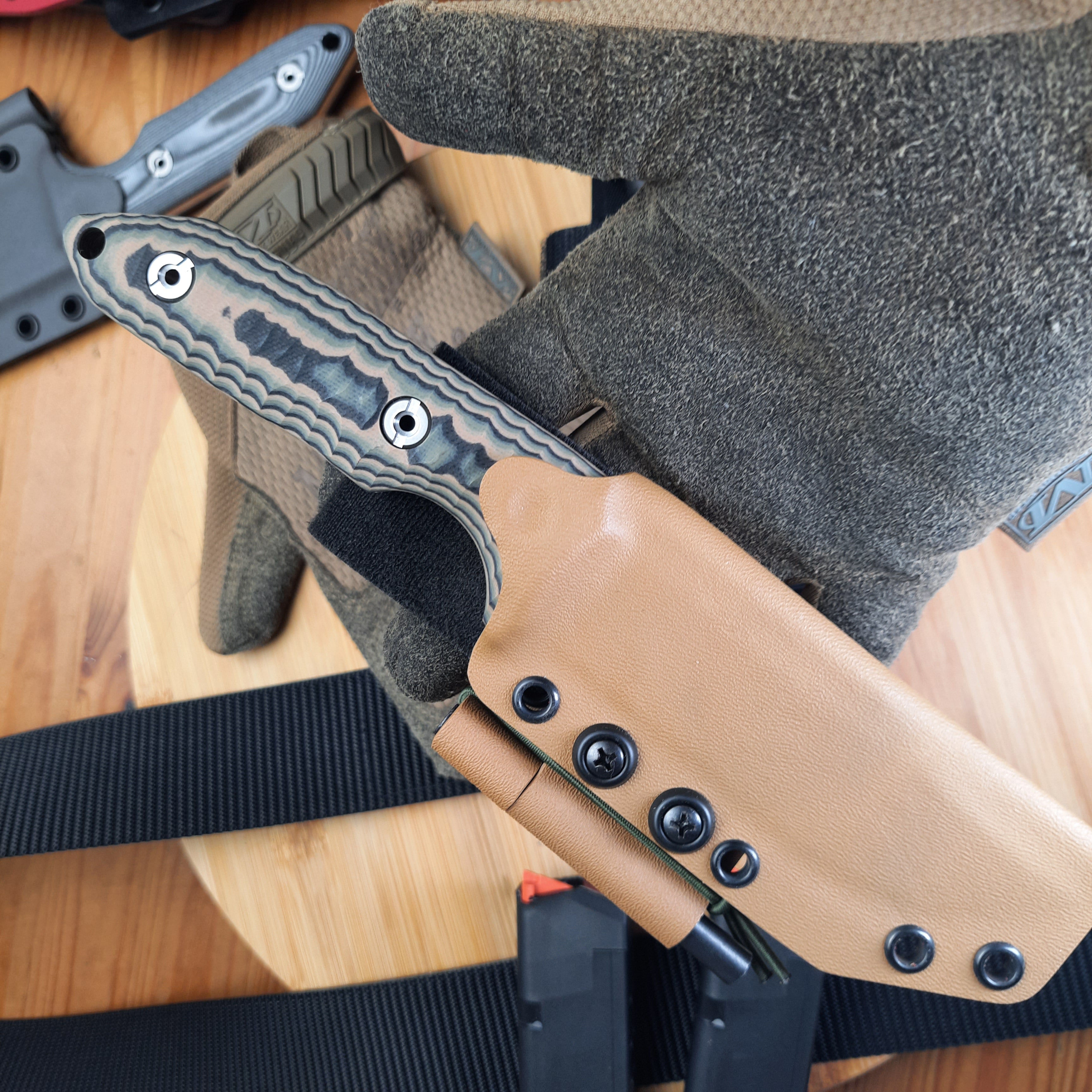 Atrax WASP Silver Satin Survival Knife with Black/Brown/Olive G10 handle and Desert Fox Kydex