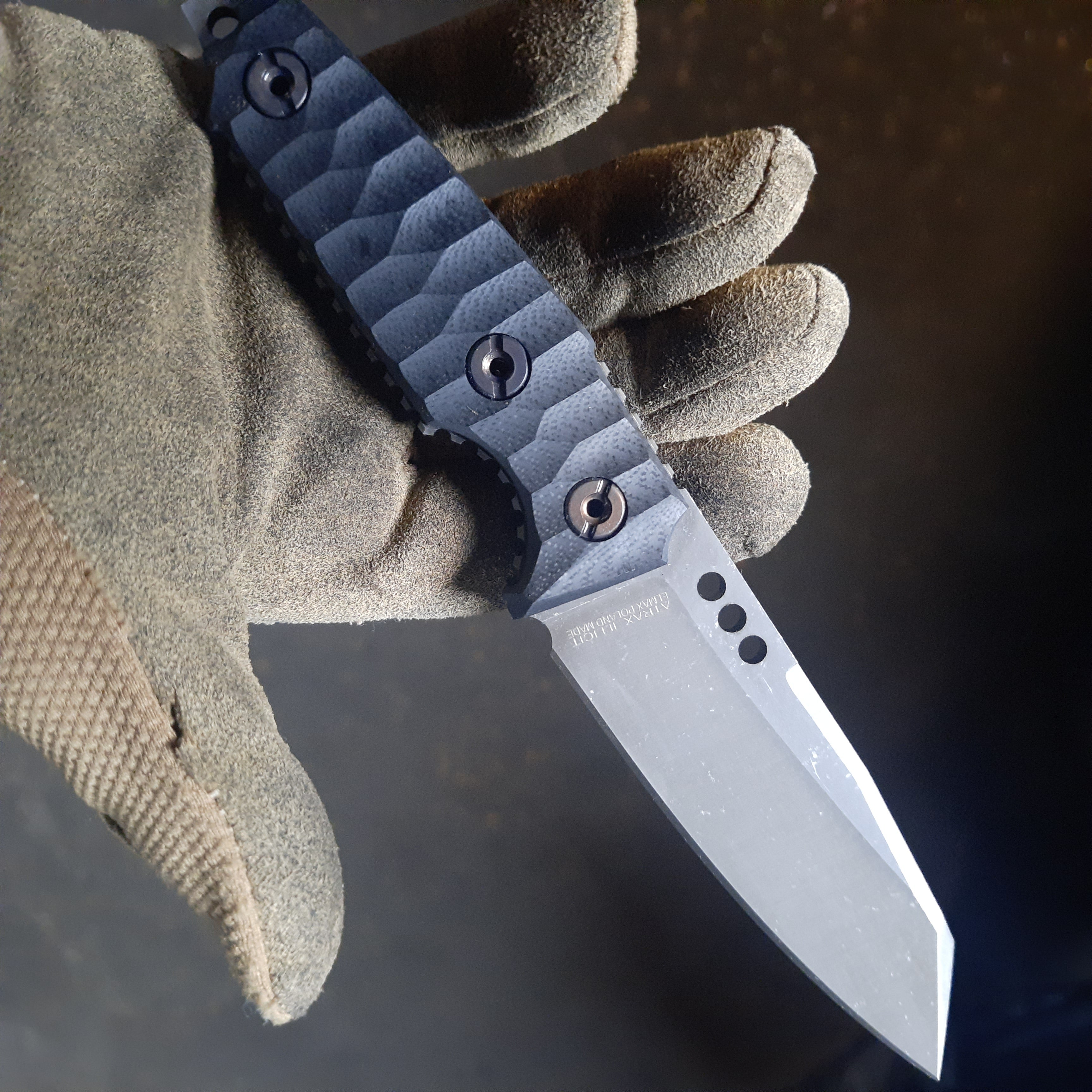 Atrax BOA Taktisches Messer Stonewashed mit braunem G10-Griff