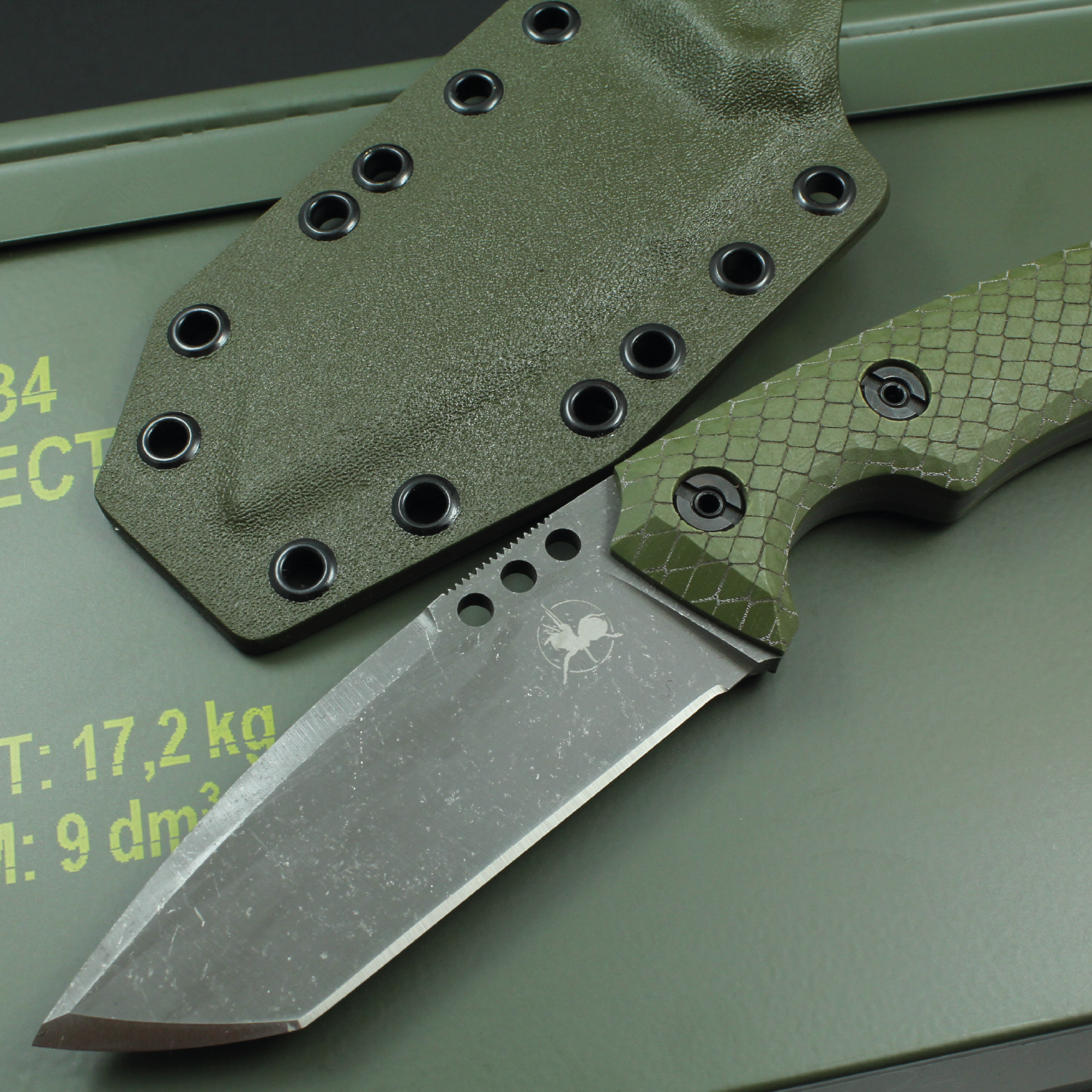 ATRAX BOA Tactical Knife - SNAKE SKIN PATERN ON HANDLE