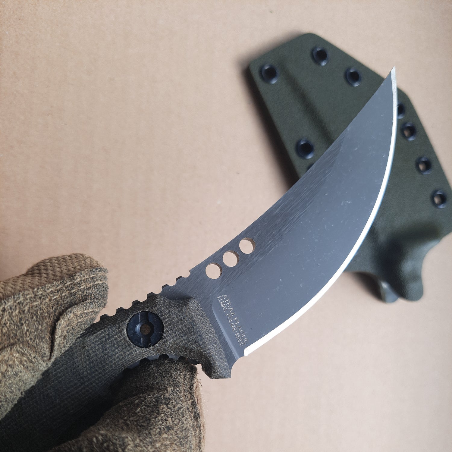 ATRAX PLAGUE Tactical Ring Knife