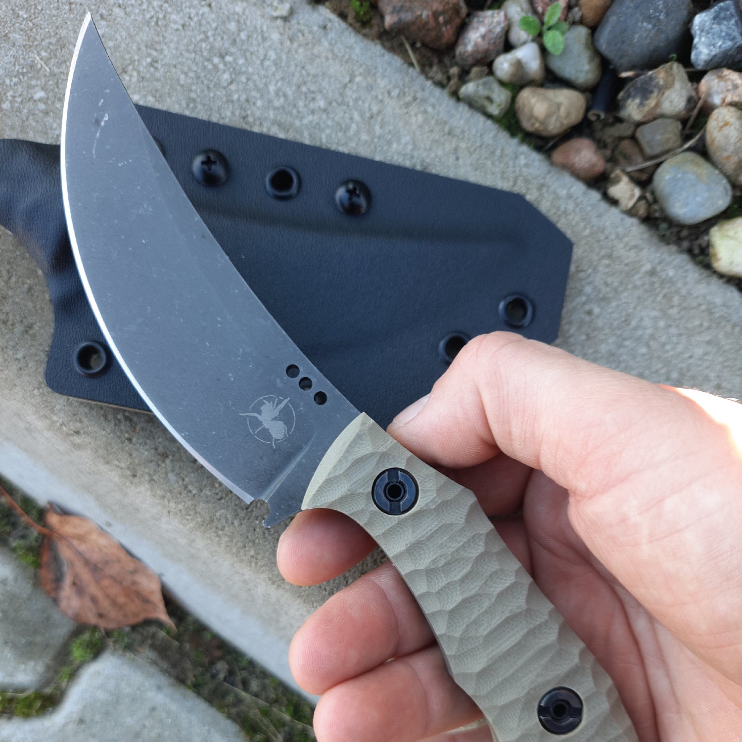 ATRAX PLAGUE Tactical Ring Knife