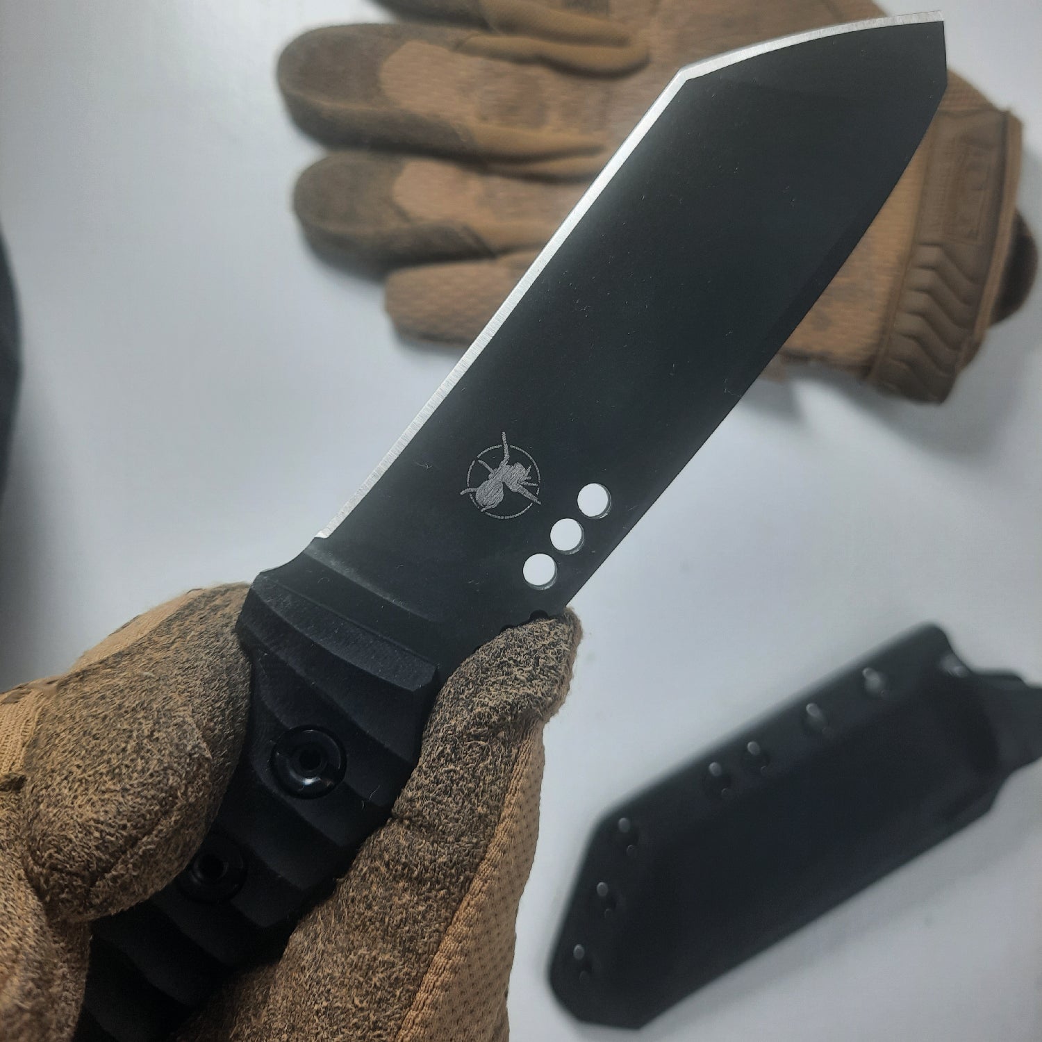 Nóż taktyczny i pielęgnacyjny Atrax Venom SIG Dark Grey Cerakote z czarną rękojeścią