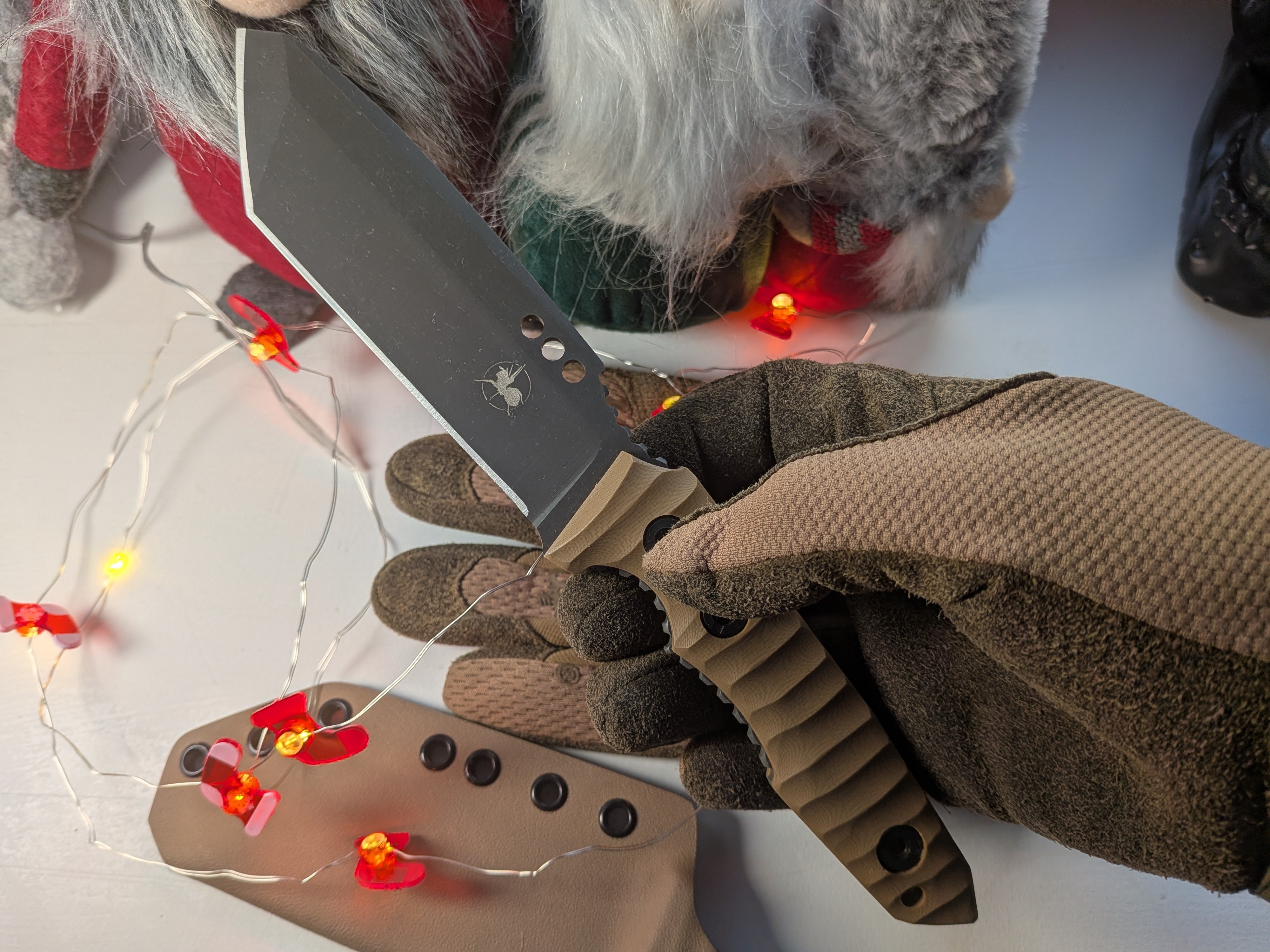 Atrax Venom Tactical & Daycare Messer Stonewashed mit grünem Micarta-Griff