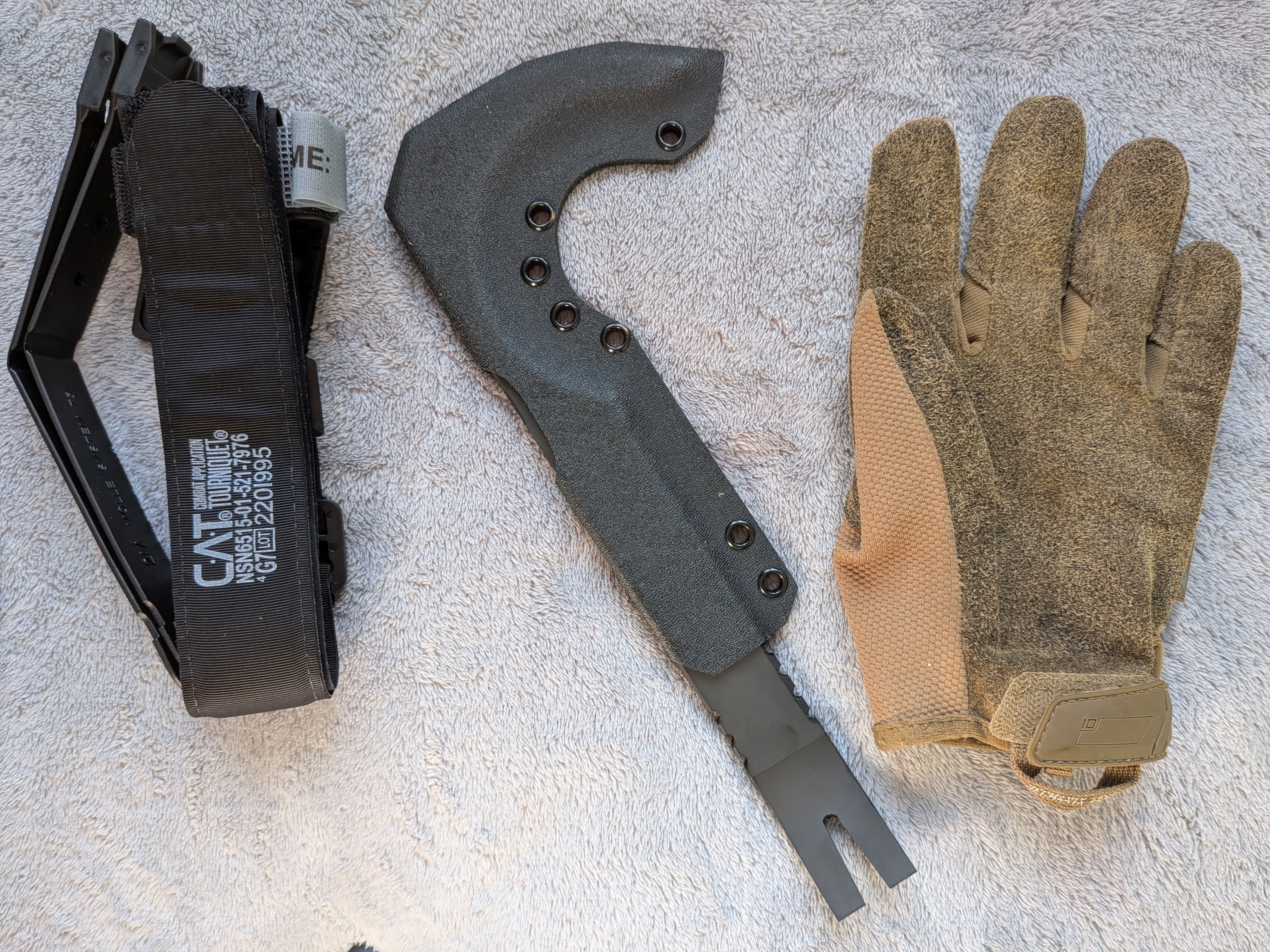 Atrax BOA Taktisches Messer Stonewashed mit braunem G10-Griff