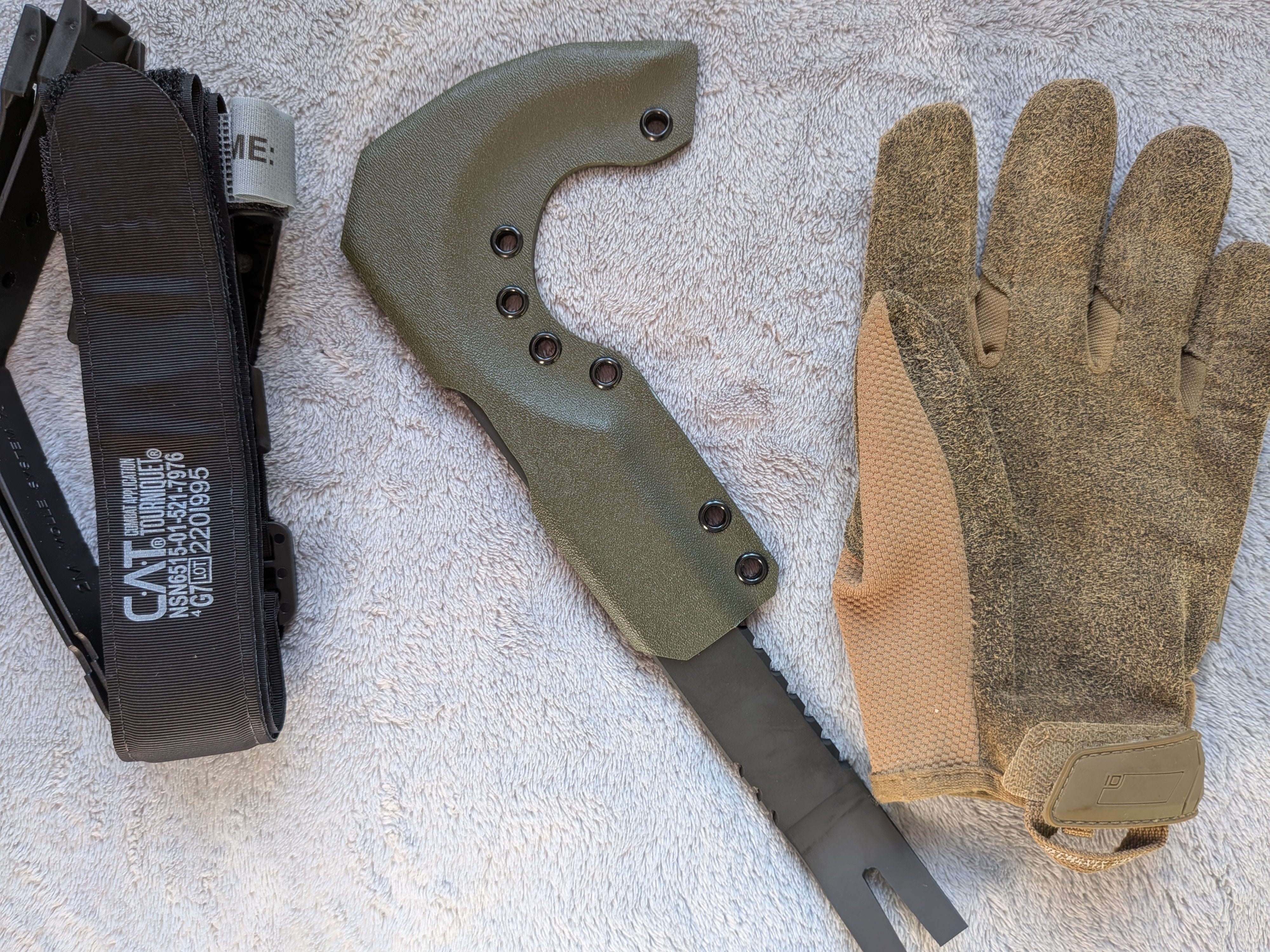 Atrax BOA Taktisches Messer Stonewashed mit braunem G10-Griff