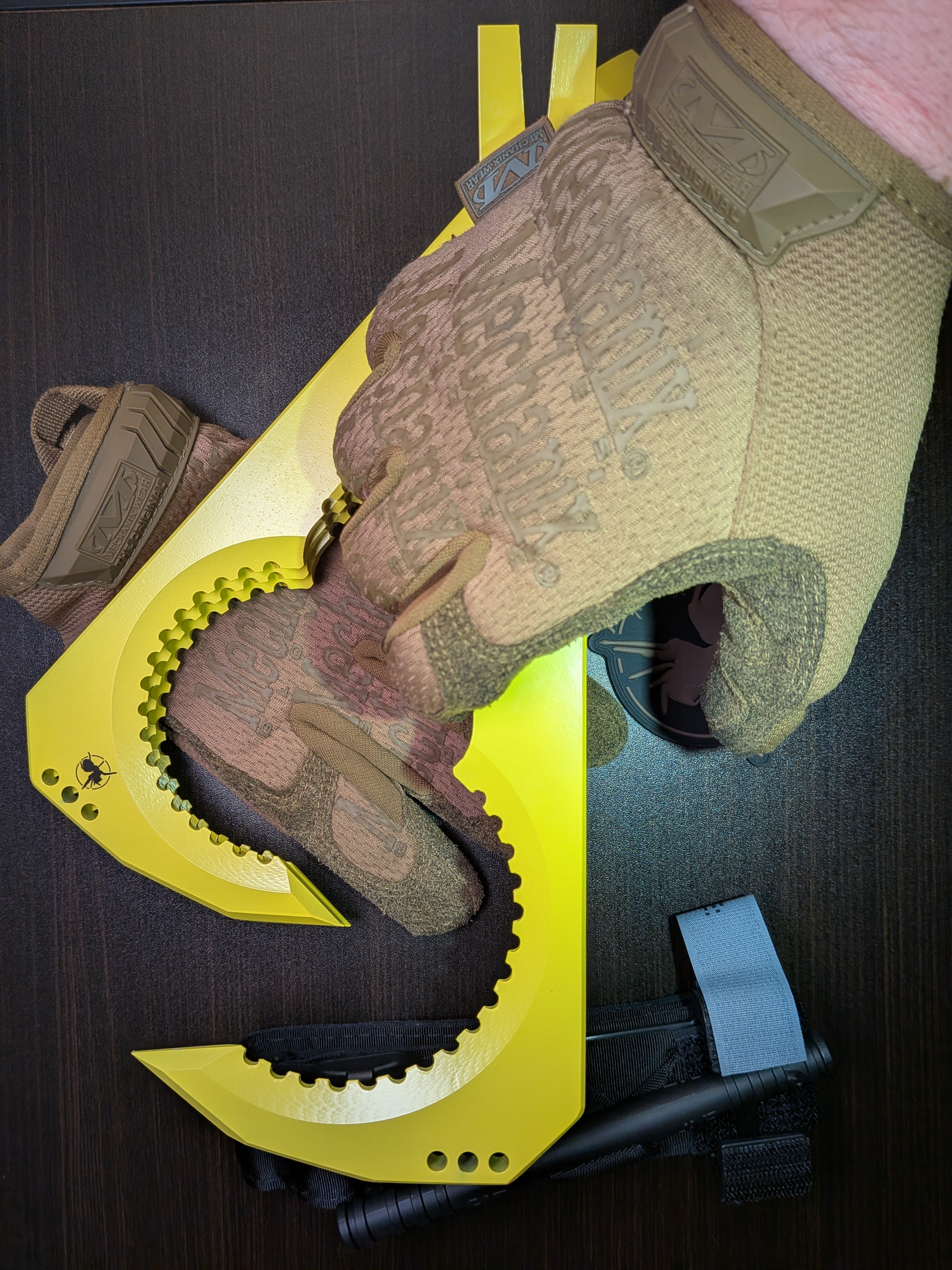 Atrax BOA Taktisches Messer Stonewashed mit braunem G10-Griff