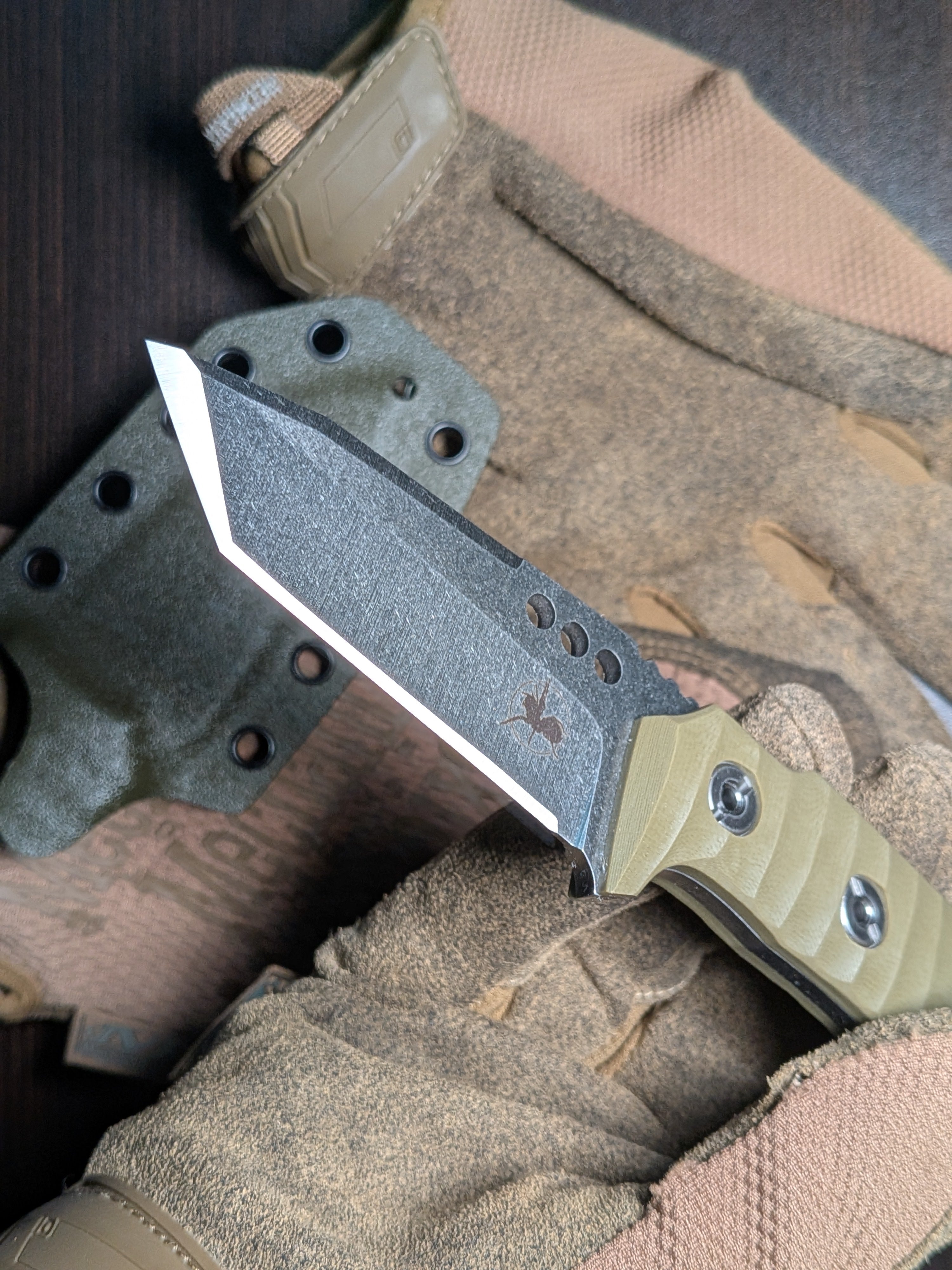 ATRAX SERUM Silver Satin Tactical & Daycare Tanto Knife with OD Green G10 Handle