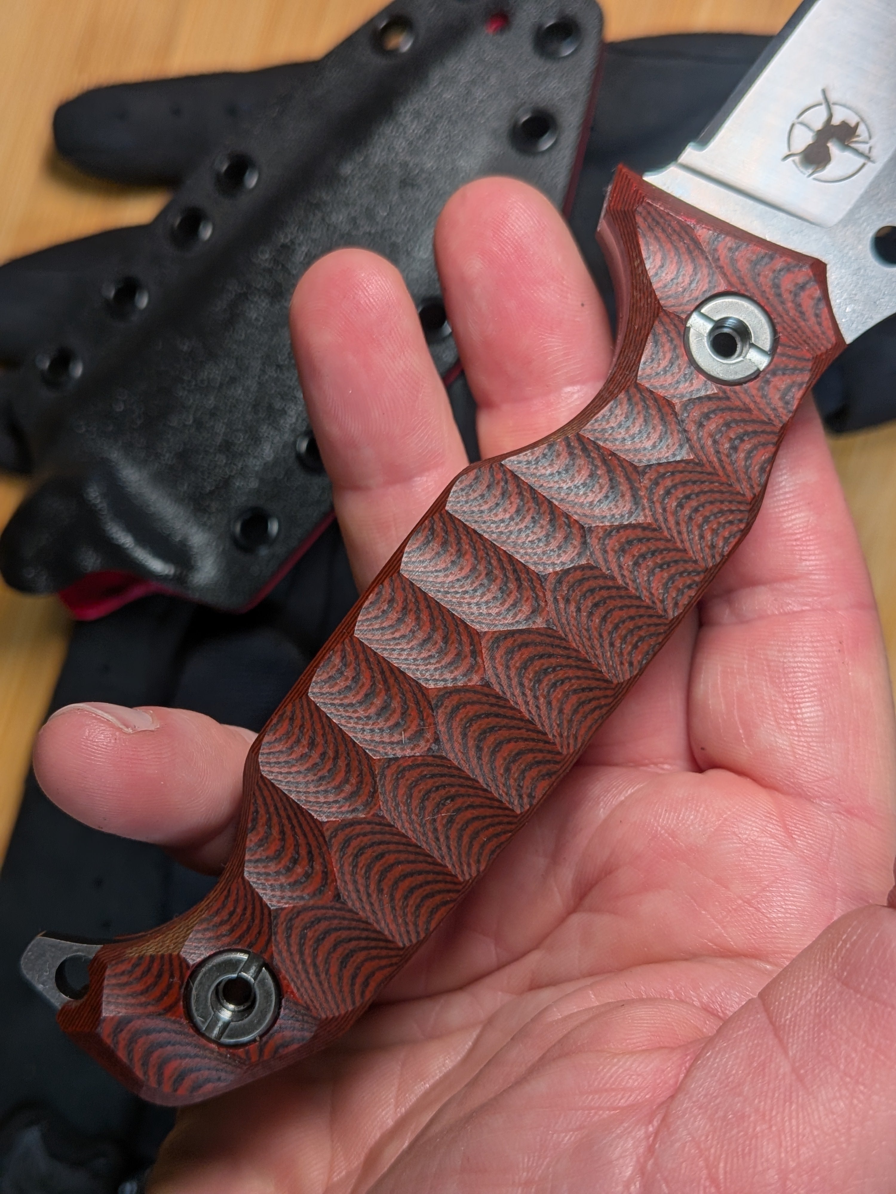 Atrax MARDUK EDC Knife Silver Satin with Ruby Red/Black G10 Handle