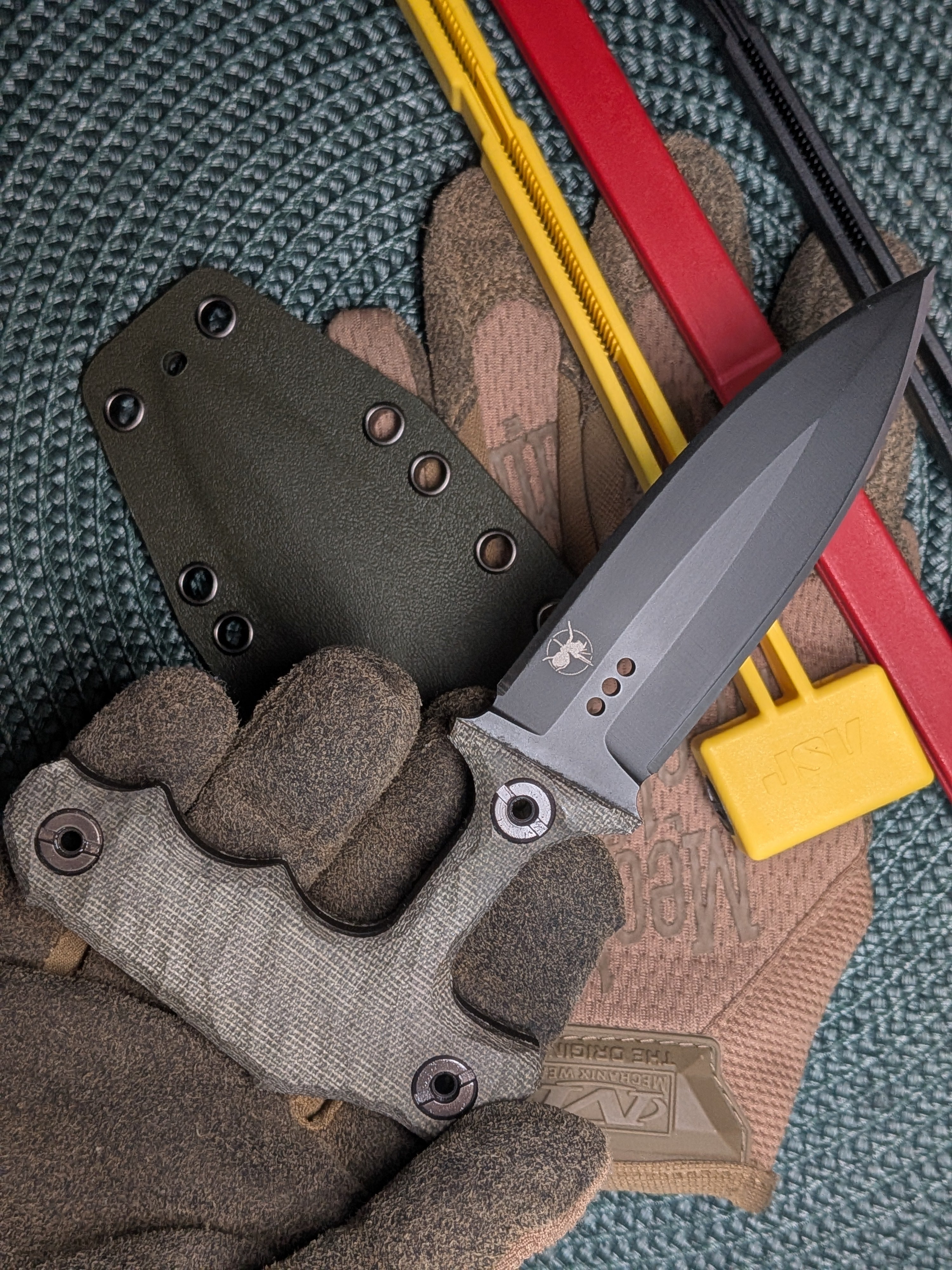 Atrax ENKIDU Tactical Push Knife with Green Handle & Armor Black Cerakote