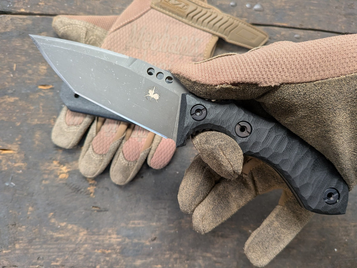 Atrax Rogue — detail 4 — Elmax stonewashed and black G10 Stone