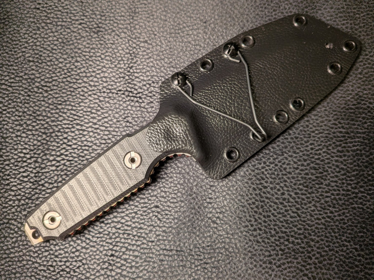 APH wire clip on an AtraxTac sheath
