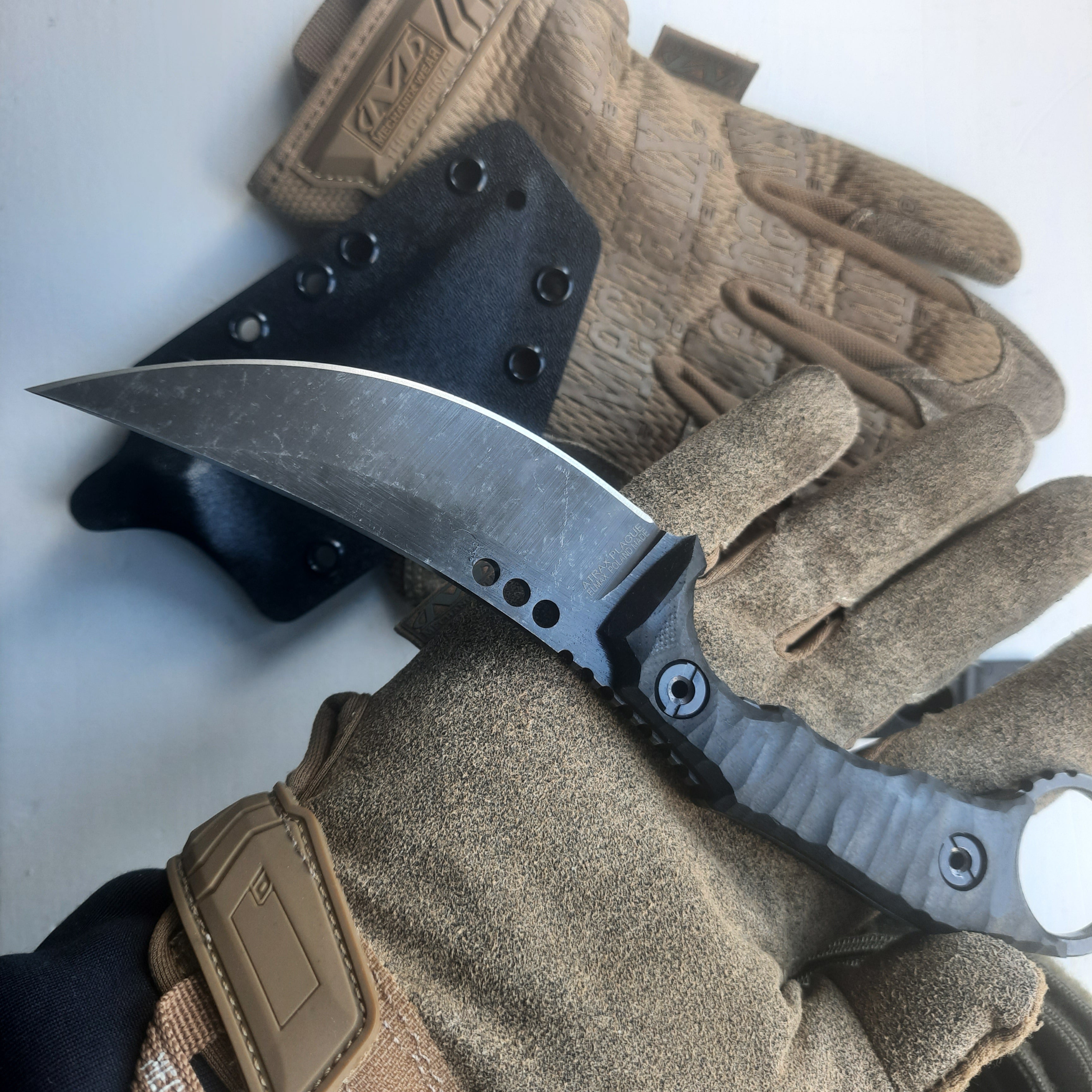 Atrax PLAGUE Stonewashed Tactical Ring Knife with Black G10 Handle and black kydex