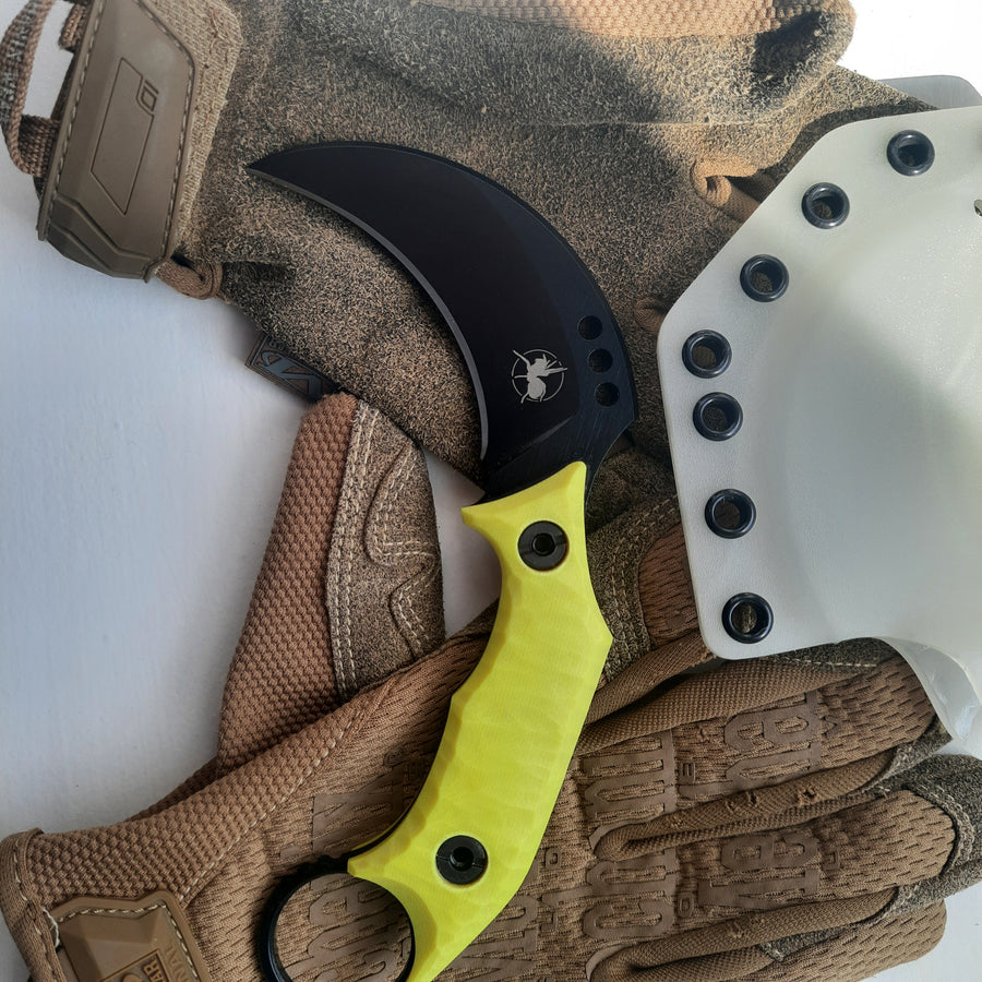 ATRAX CUSS — karambit, LR Black Cerakote, żółta rękojeść G10