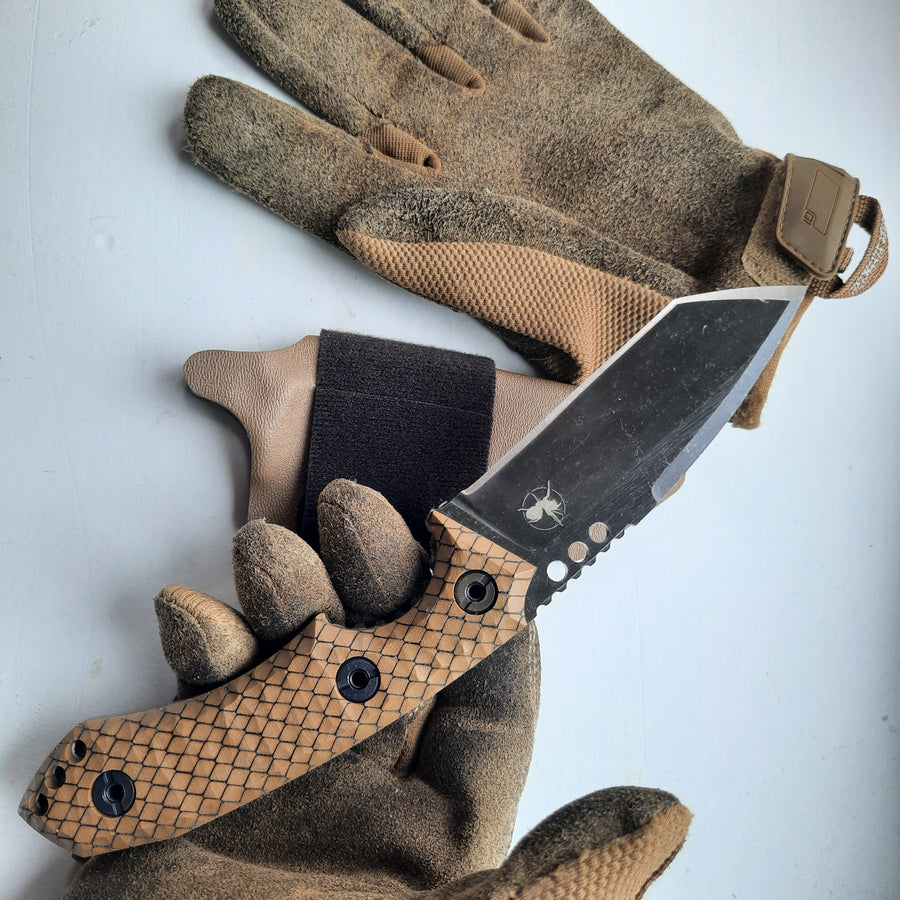 Nóż taktyczny Atrax BOA Stonewashed z brązową rękojeścią G10