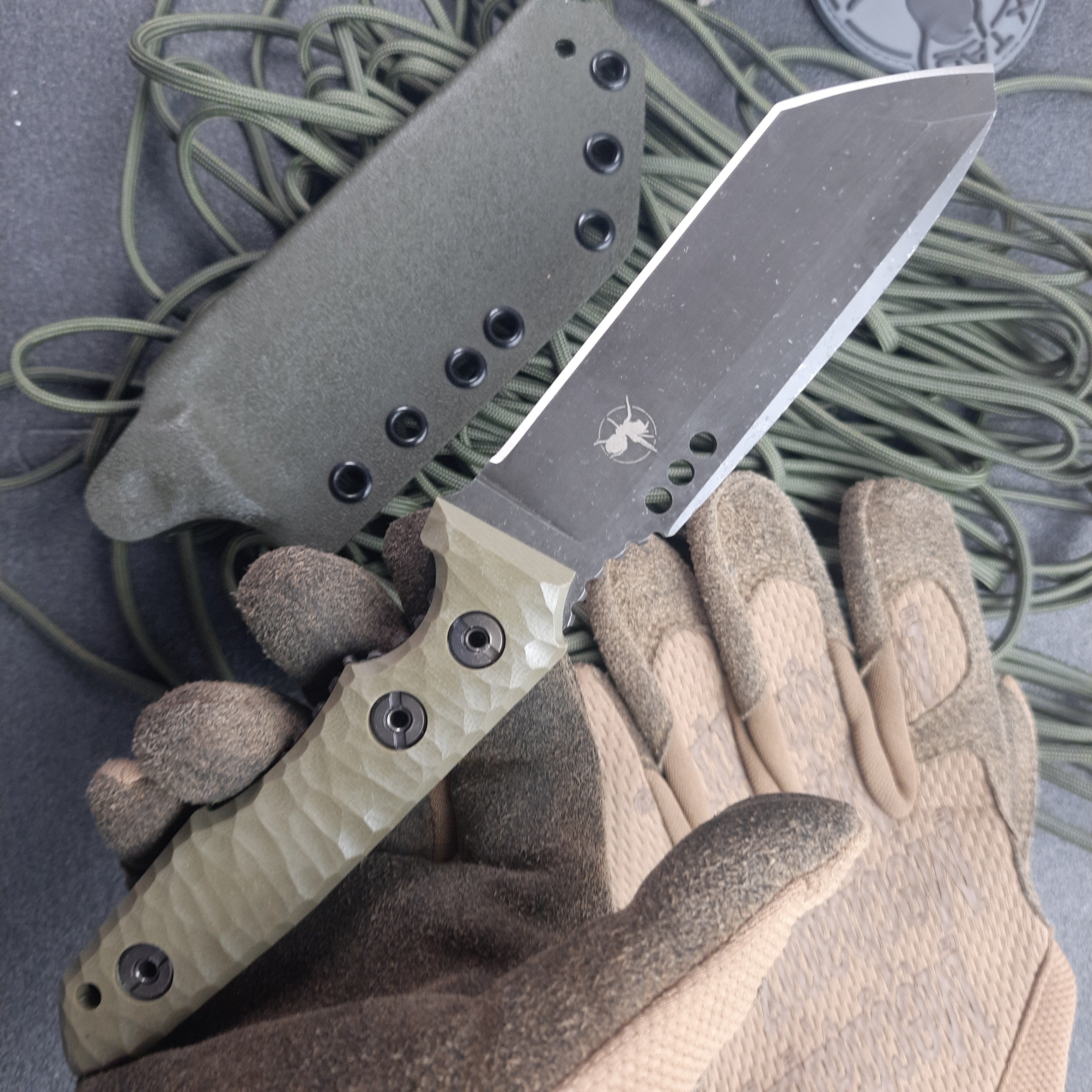 Nóż taktyczny i pielęgnacyjny Atrax Venom Stonewashed z uchwytem Green Micarta