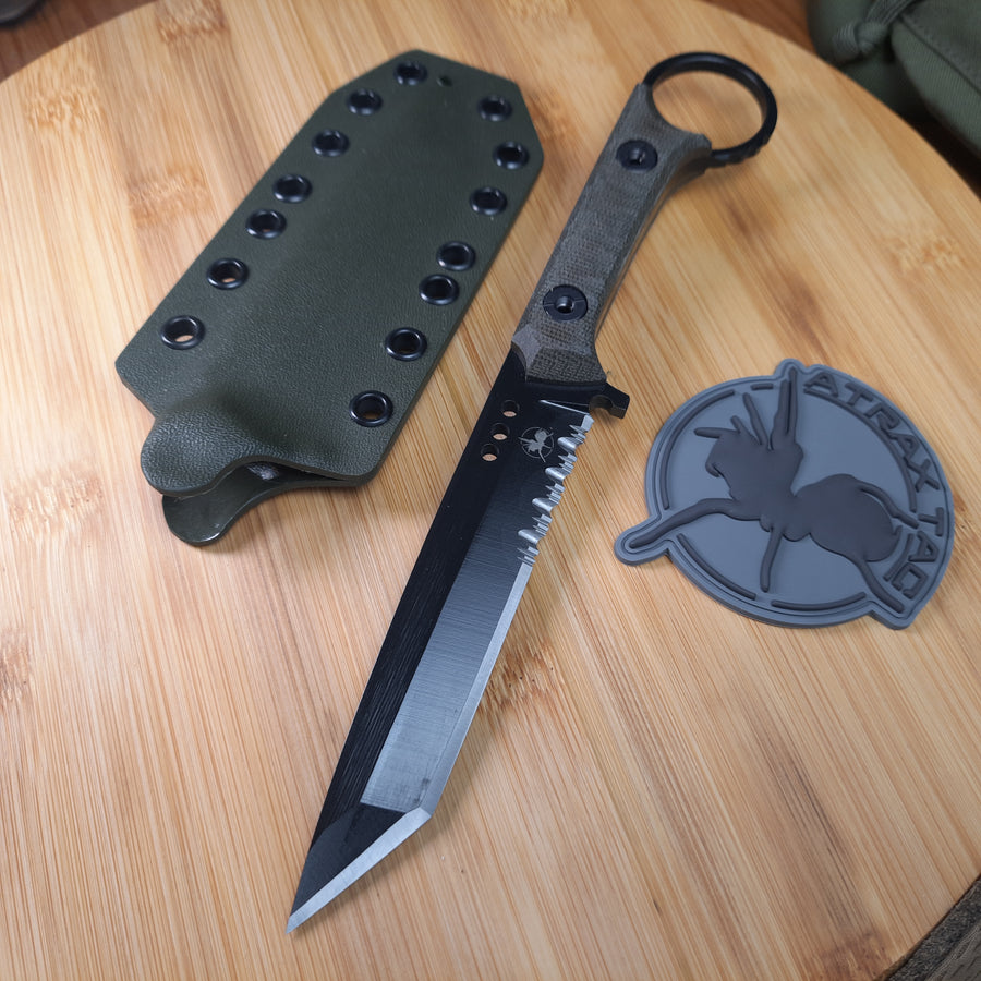 Nóż taktyczny Atrax Shadow XL z rękojeścią z brązowego płótna Micarta
