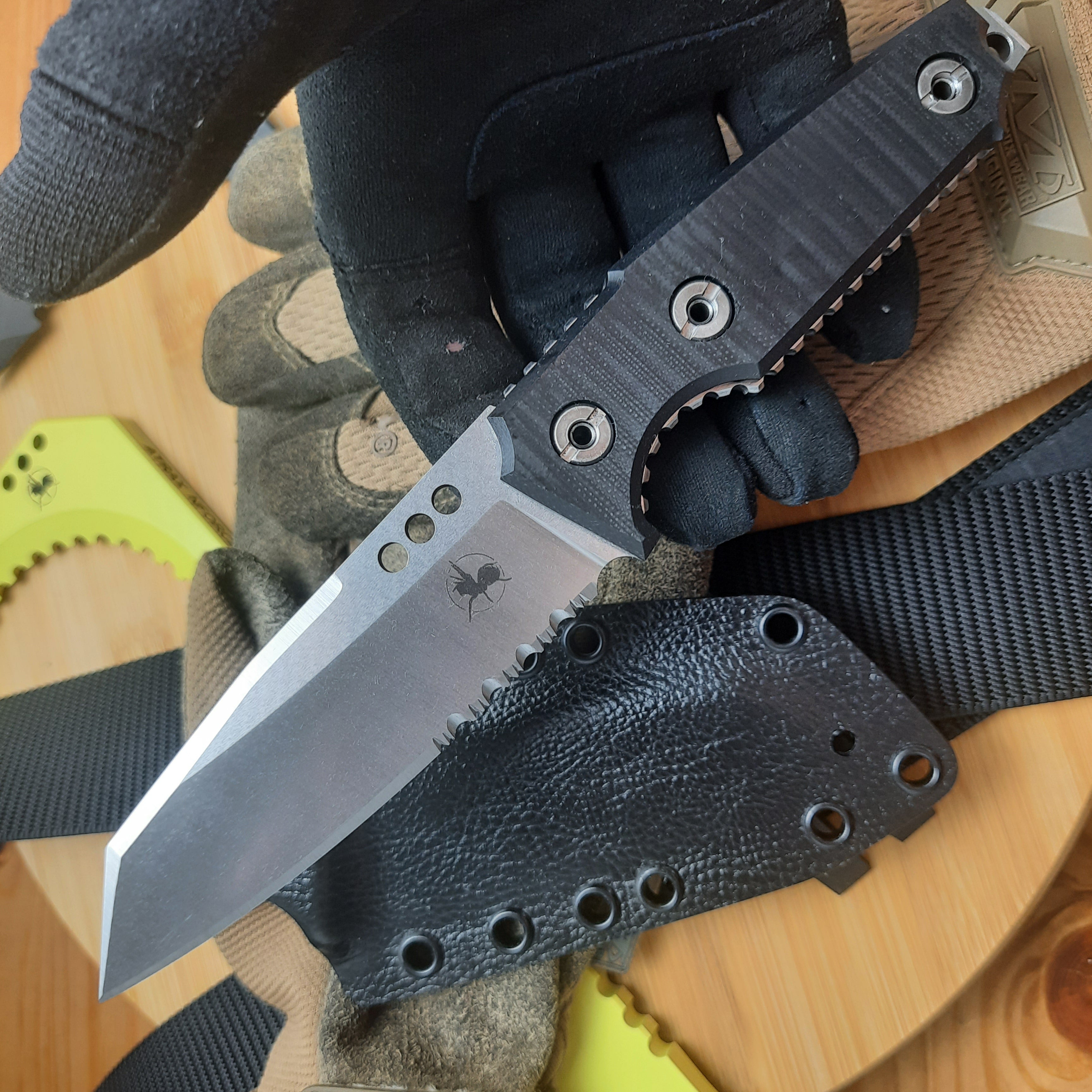 Nóż taktyczny Atrax BOA Stonewashed z brązową rękojeścią G10
