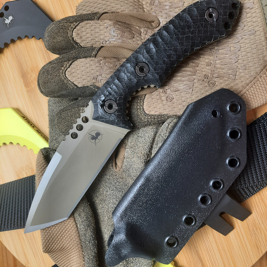 ATRAX BOA — FDE Magpul Cerakote, czarne G10 i czarny Kydex
