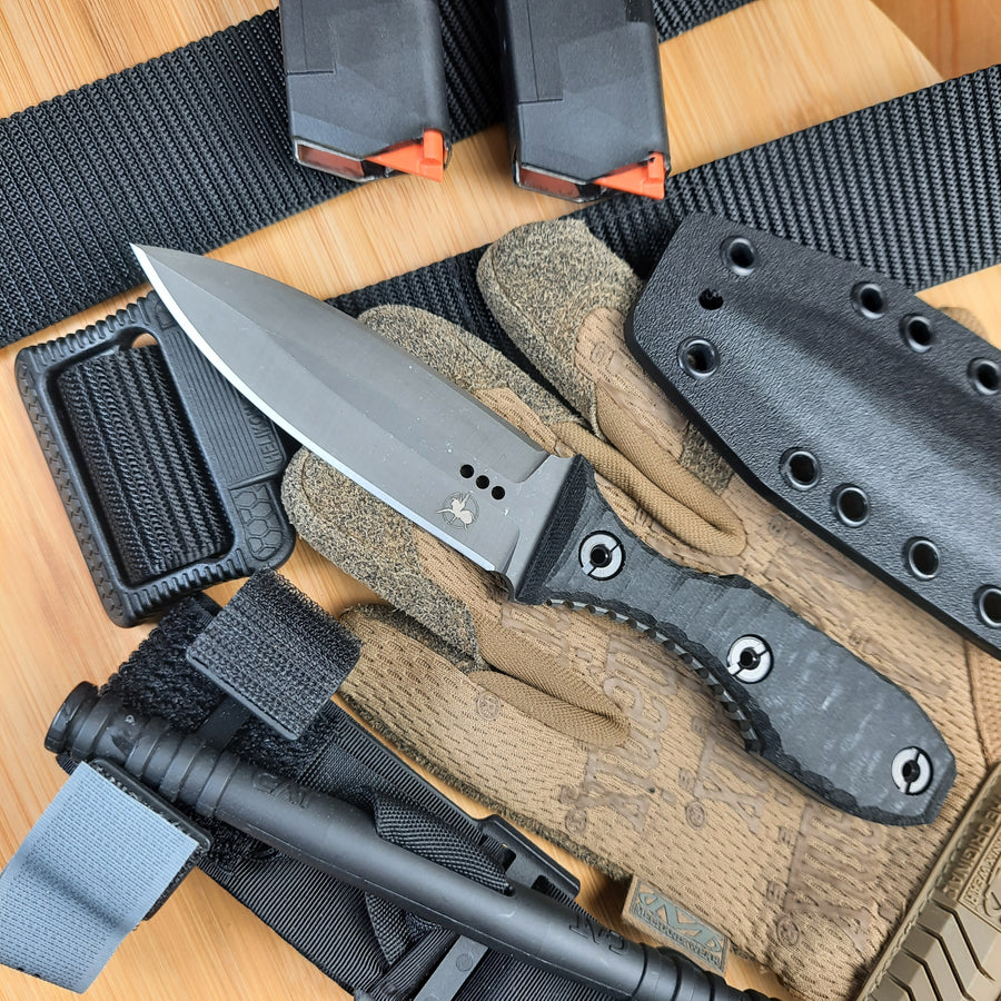 ATRAX SCOURGE DAGGER — Stonewashed, czarna Canvas Micarta