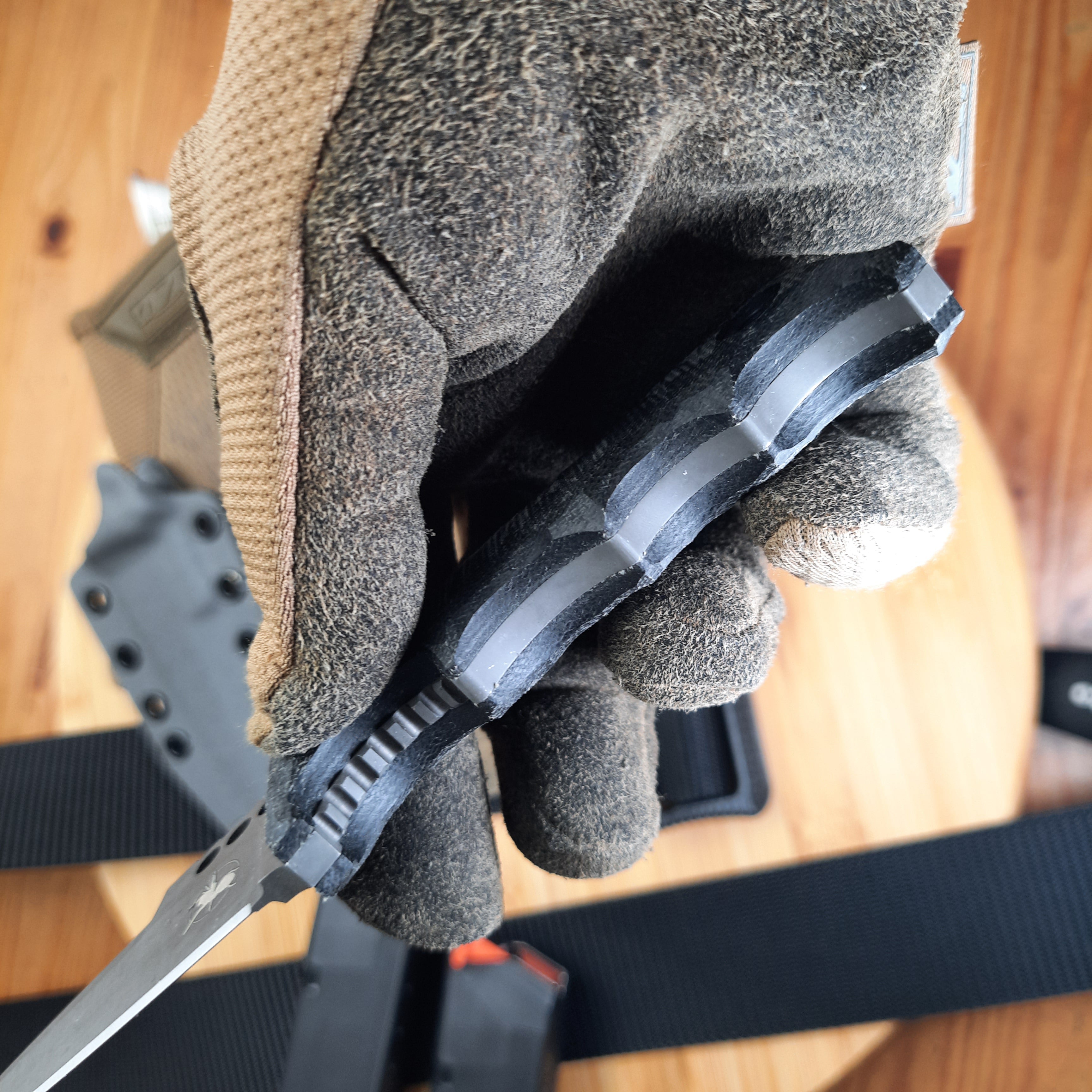 Atrax HAVOC stonewashed Taktisches Messer mit grünem Canvas-Micarta-Griff