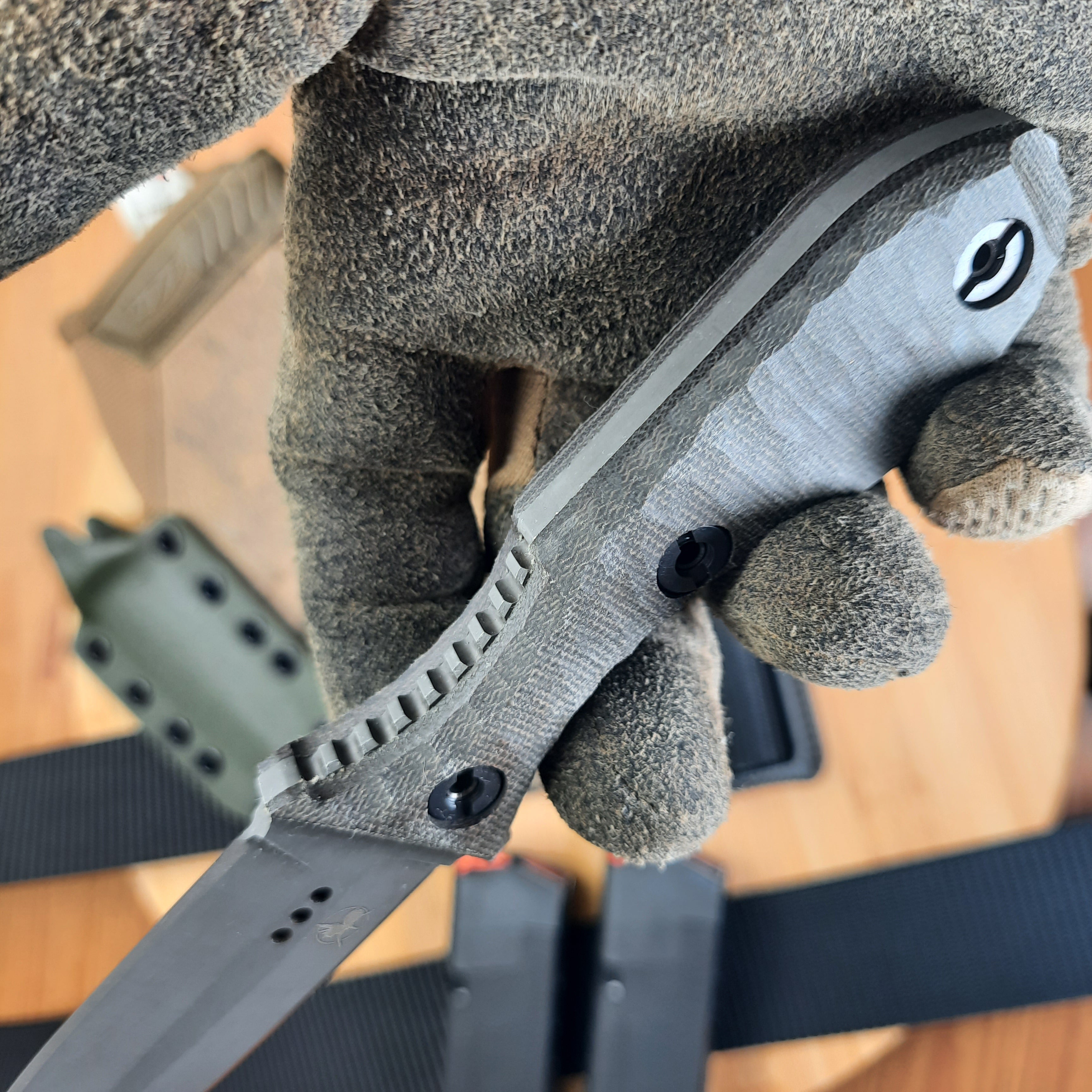 Atrax SCOURGE DAGGER Stonewashed Tactical Knife with Green Canvas Micarta Scales
