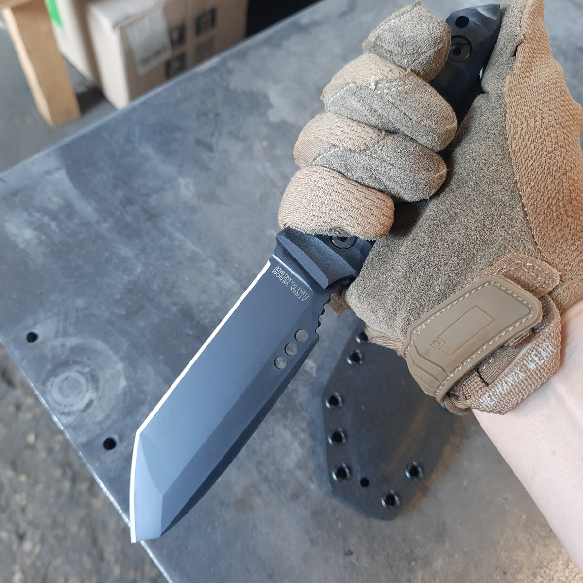 Nóż taktyczny i pielęgnacyjny Atrax Venom Stonewashed z uchwytem Green Micarta