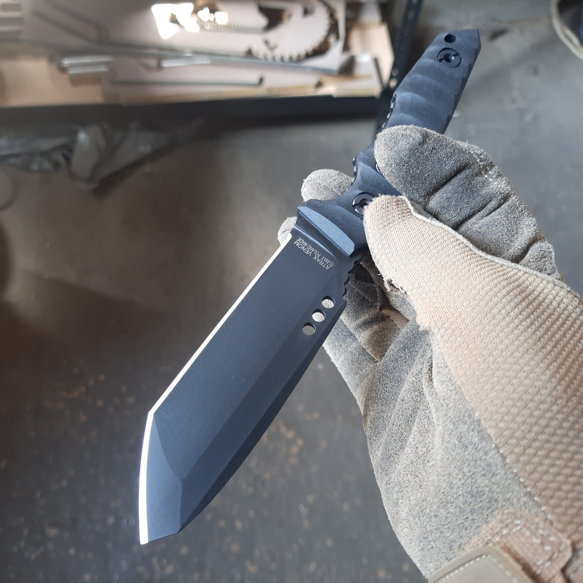 Nóż taktyczny i pielęgnacyjny Atrax Venom Stonewashed z uchwytem Green Micarta