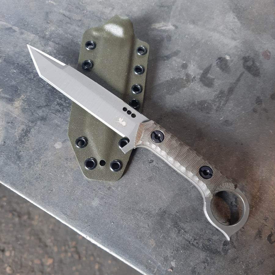 Nóż taktyczny Atrax Shadow XL z rękojeścią z brązowego płótna Micarta