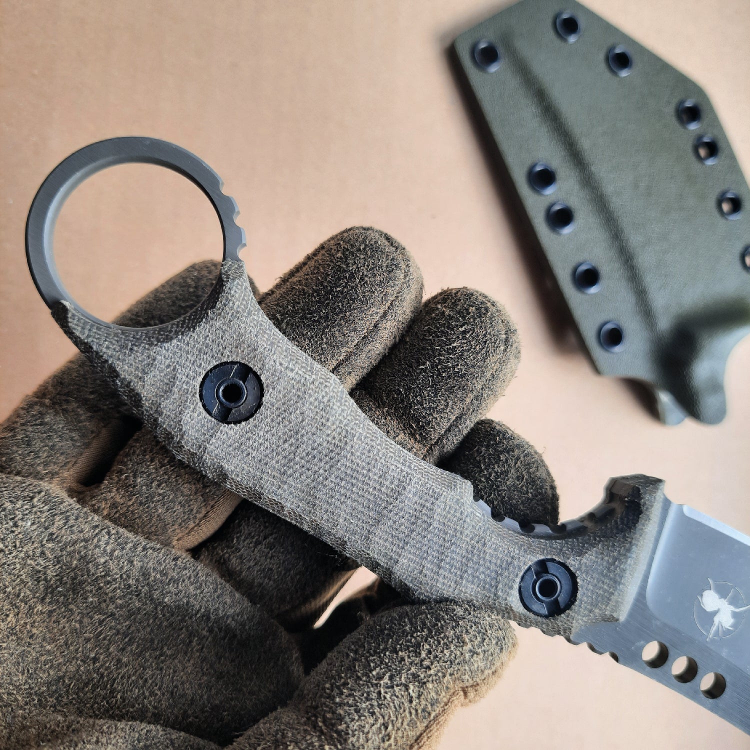 ATRAX PLAGUE Tactical Ring Knife