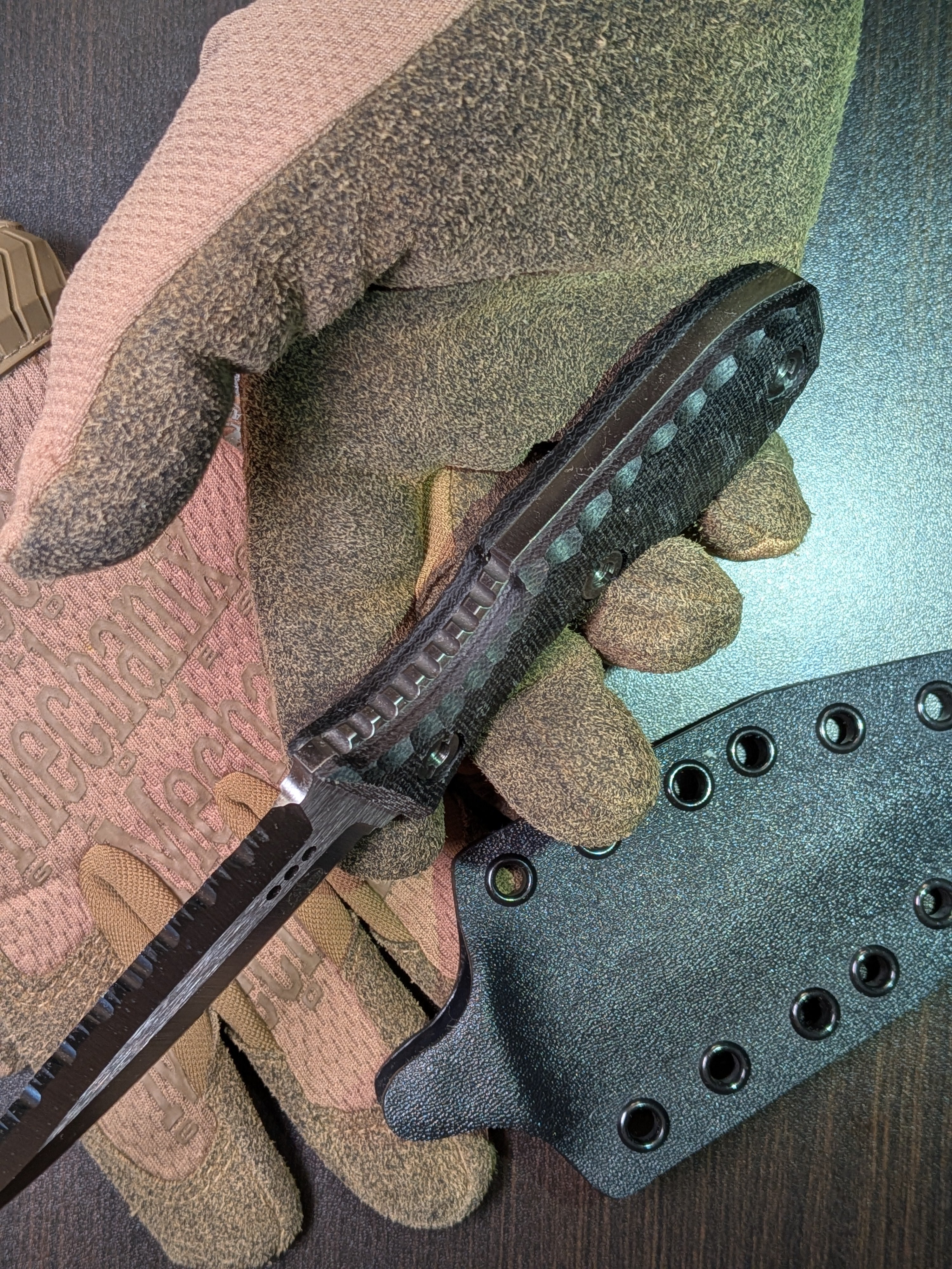 Atrax SCOURGE DAGGER Silver Satin Tactical Knife with Black Canvas Micarta handle & Serration