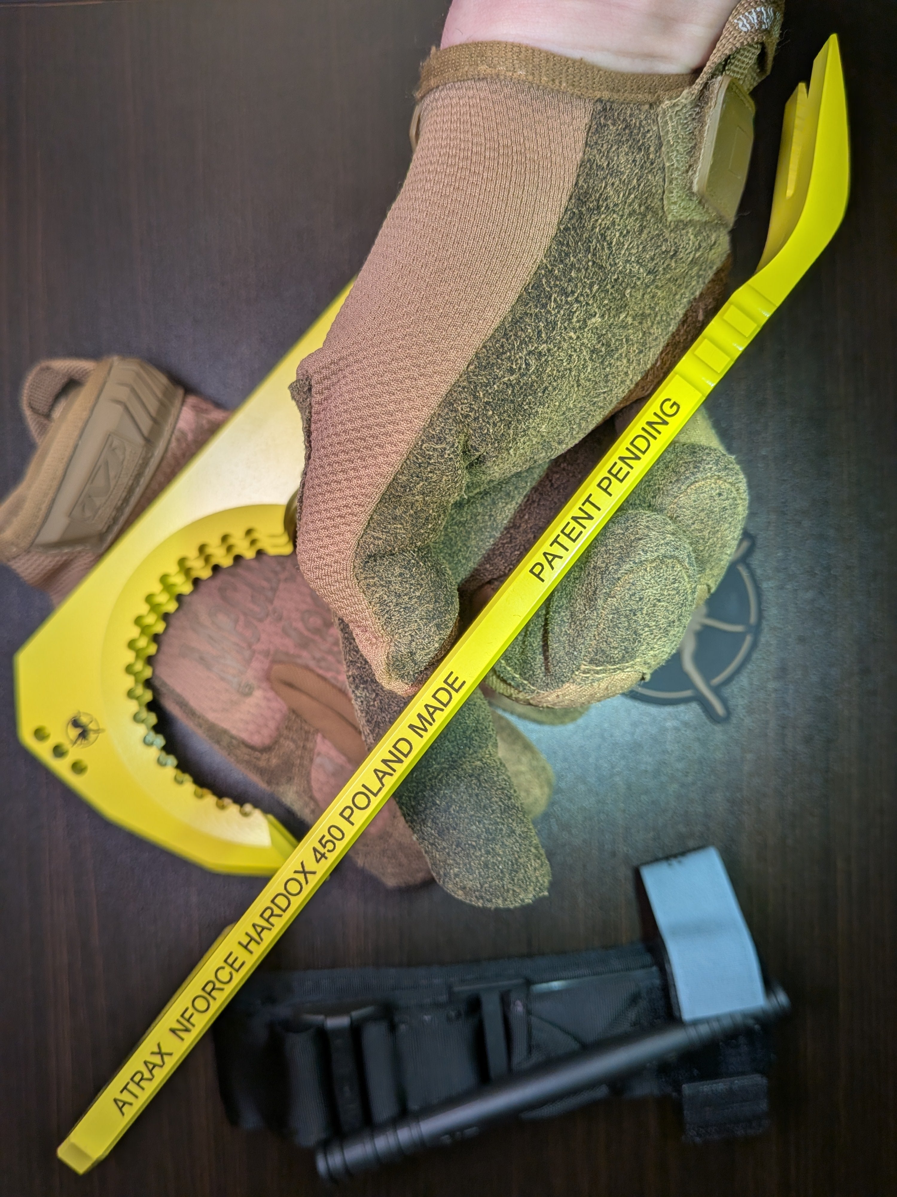 Atrax BOA Taktisches Messer Stonewashed mit braunem G10-Griff