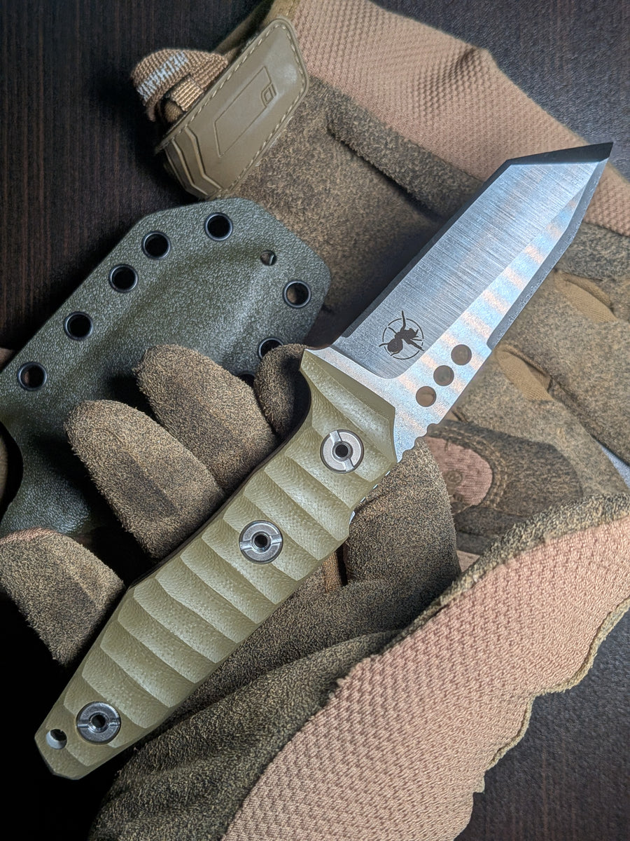 Nóż ATRAX SERUM Silver Satin Tactical &amp; Daycare Tanto z uchwytem z zielonej micarty