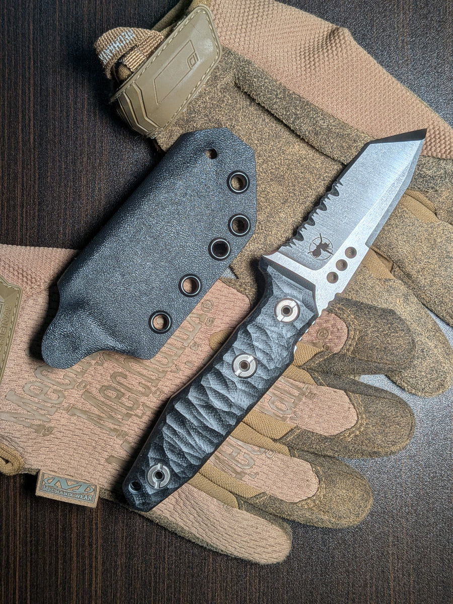 Nóż ATRAX SERUM Silver Satin Tactical &amp; Daycare Tanto z uchwytem z zielonej micarty