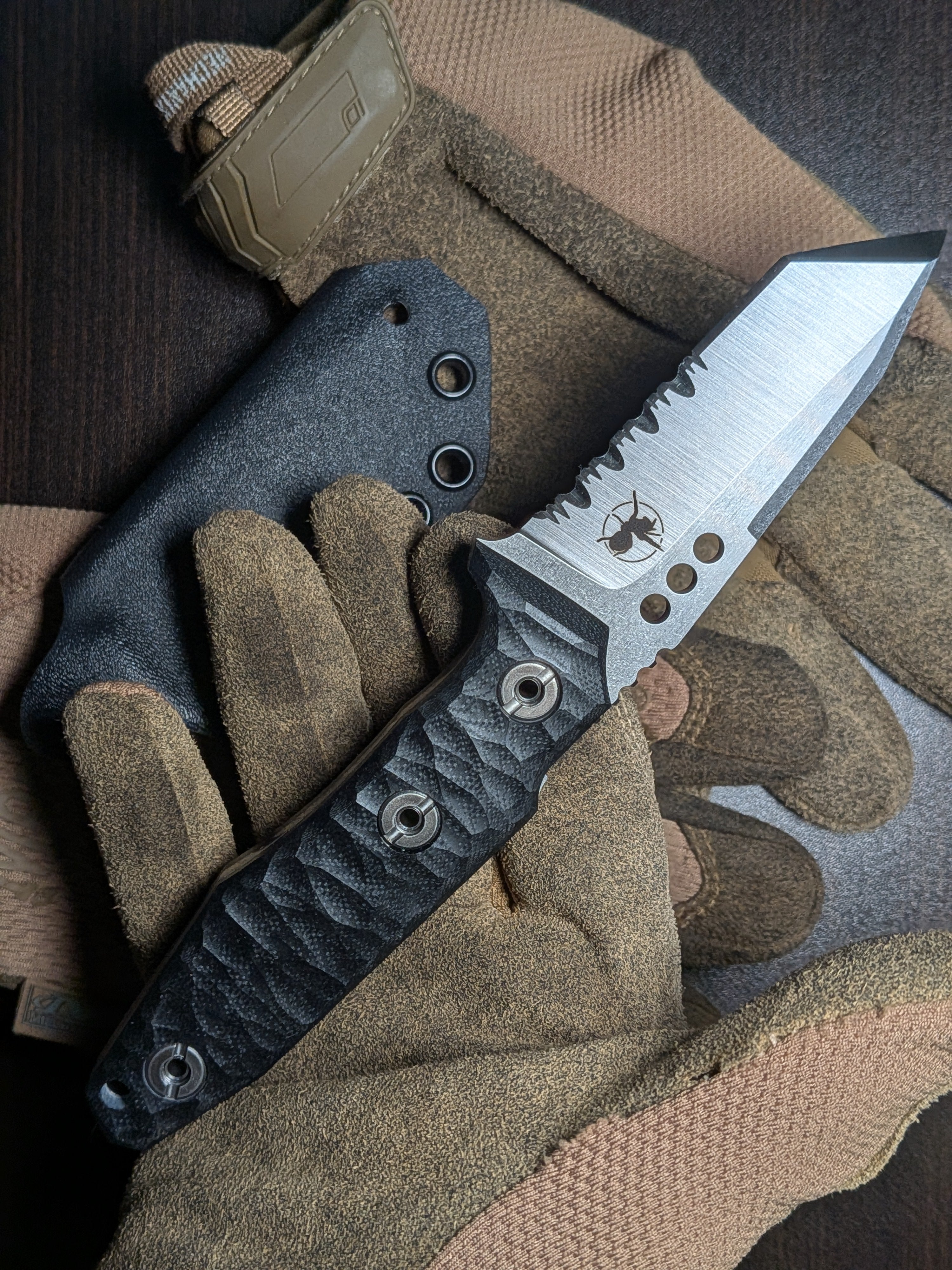 ATRAX SERUM Silver Satin Tactical & Daycare Tanto Knife with Black G10 Handle & Serration