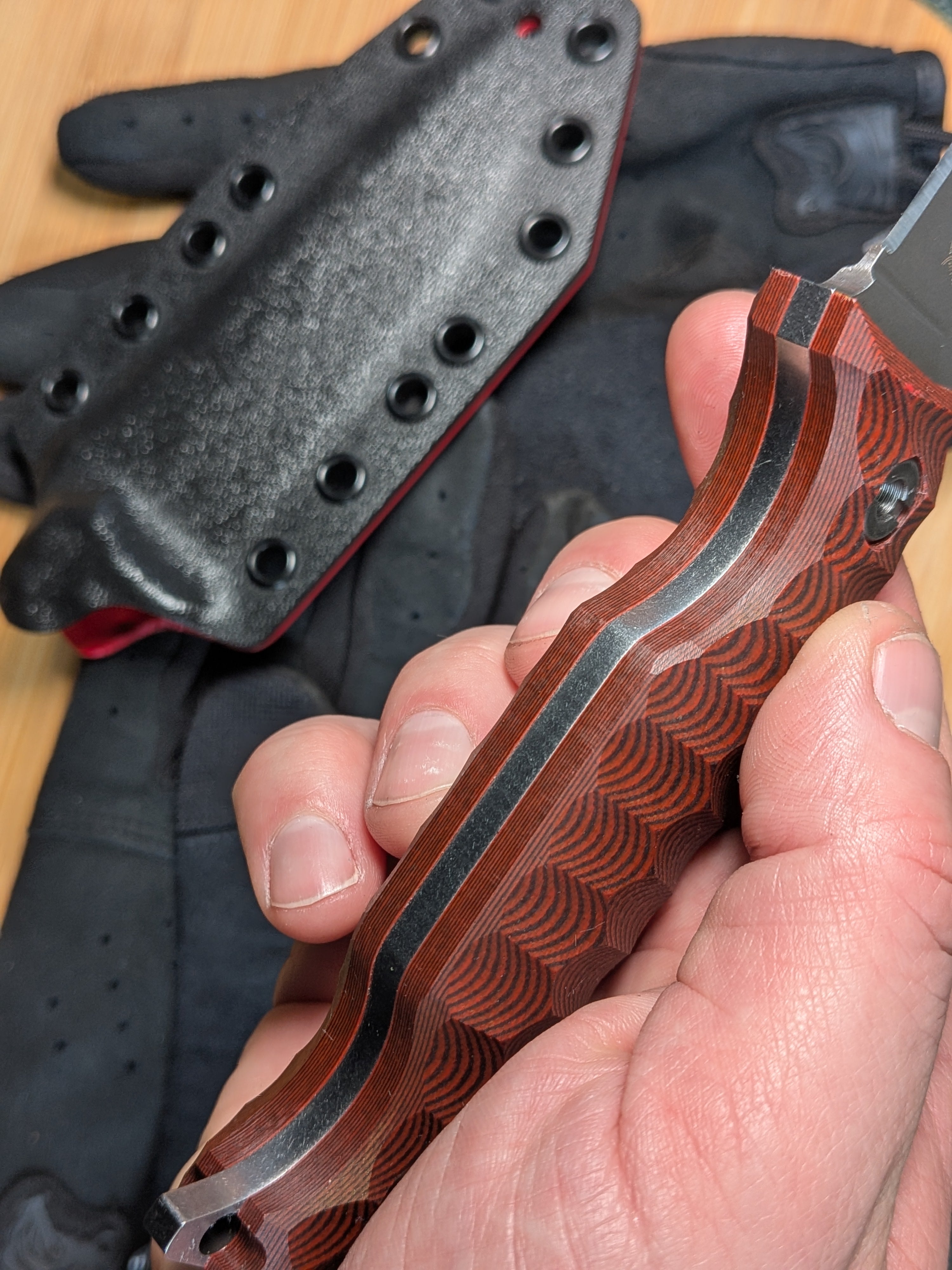 Atrax MARDUK EDC Knife Silver Satin with Ruby Red/Black G10 Handle